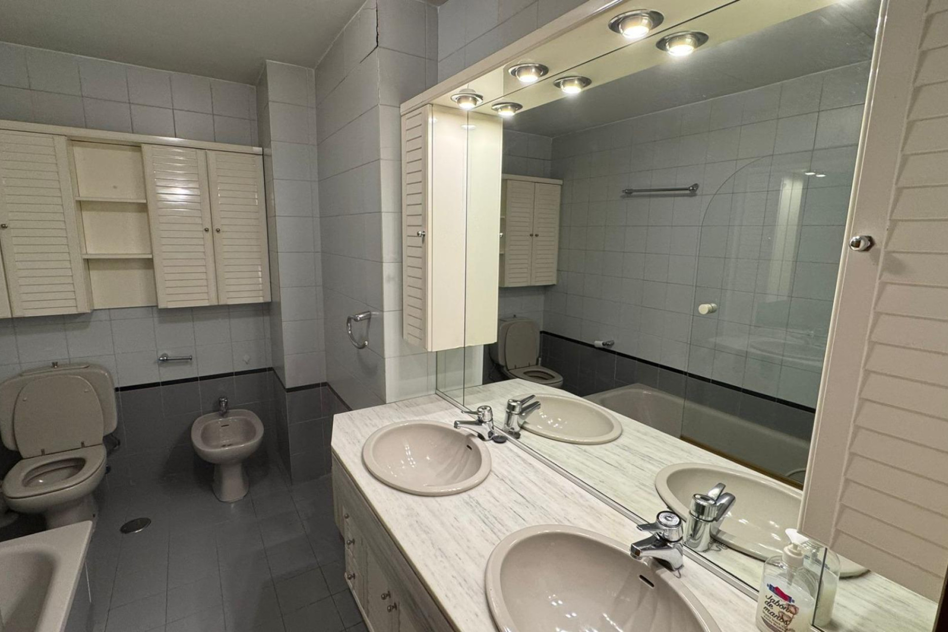 Resale - Apartment  - Madrid - Colina