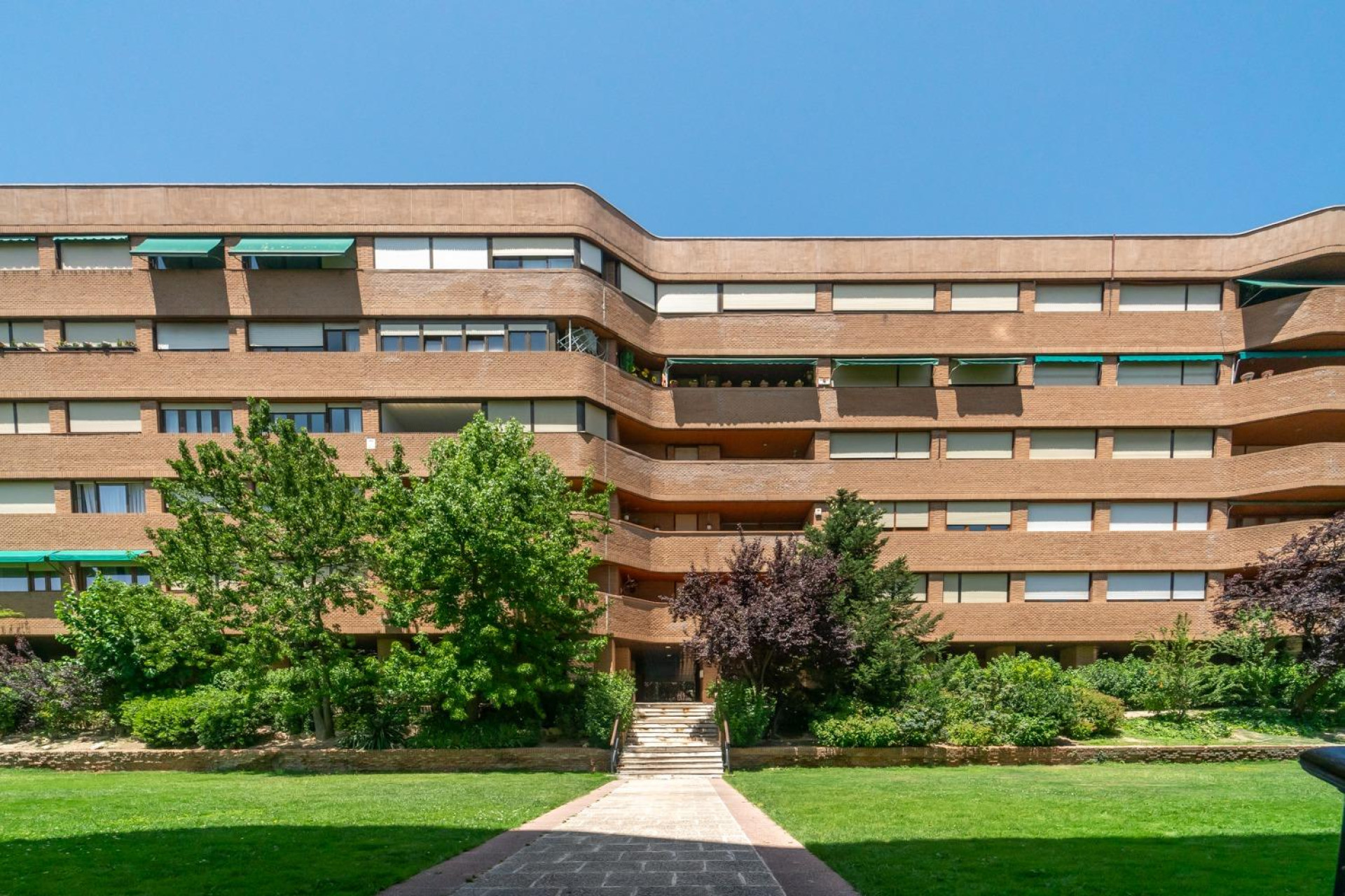 Resale - Apartment  - Madrid - Fuentelarreina