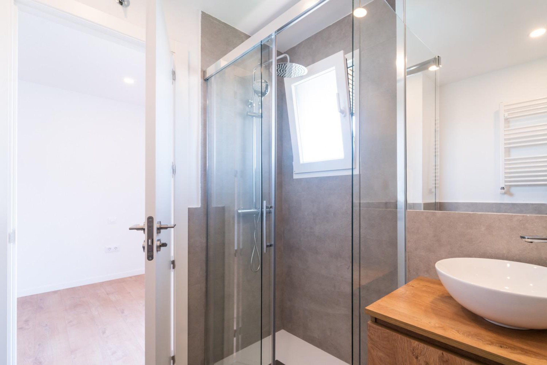 Resale - Apartment  - Madrid - Fuentelarreina