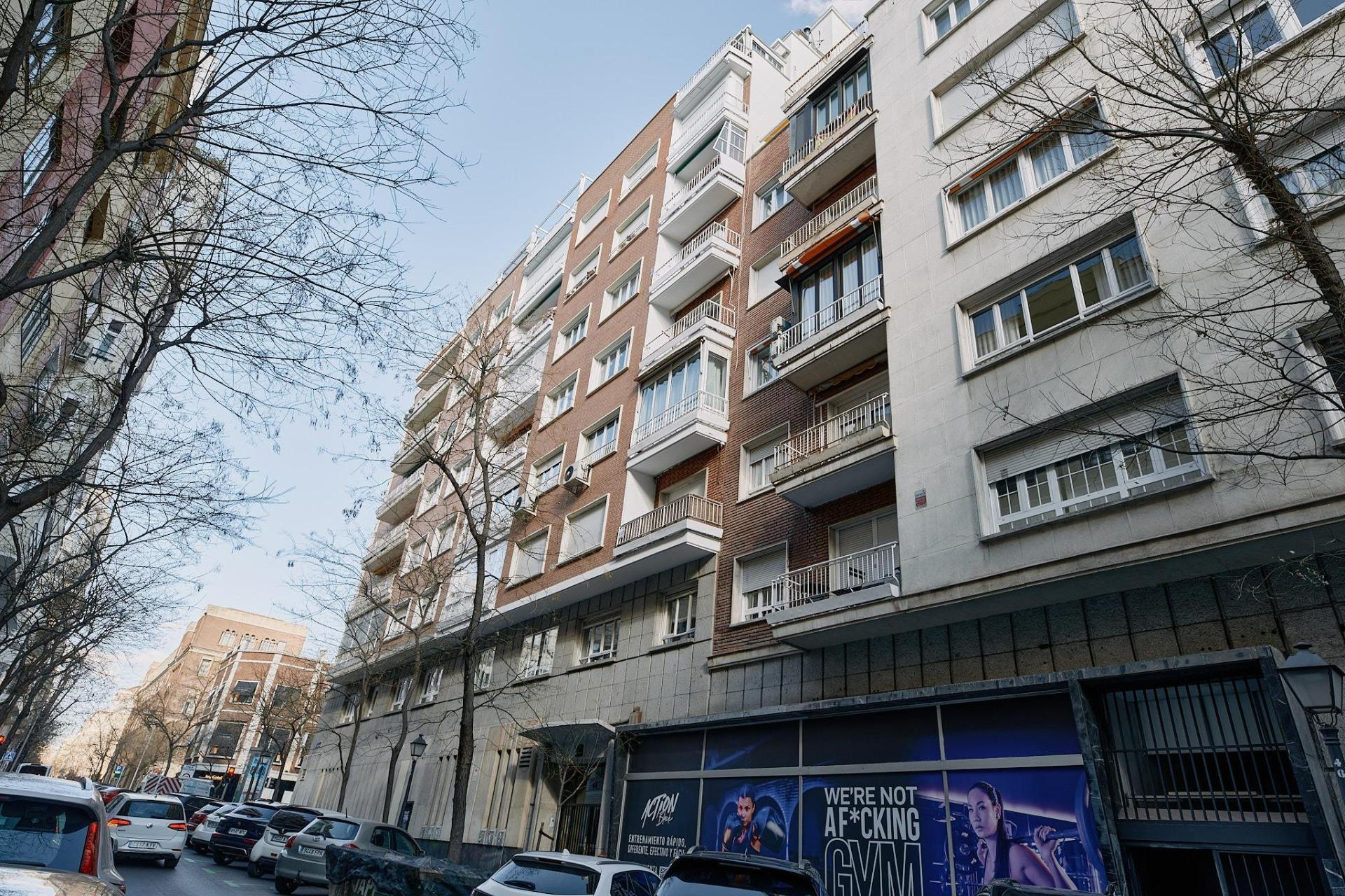 Resale - Apartment  - Madrid - Lista