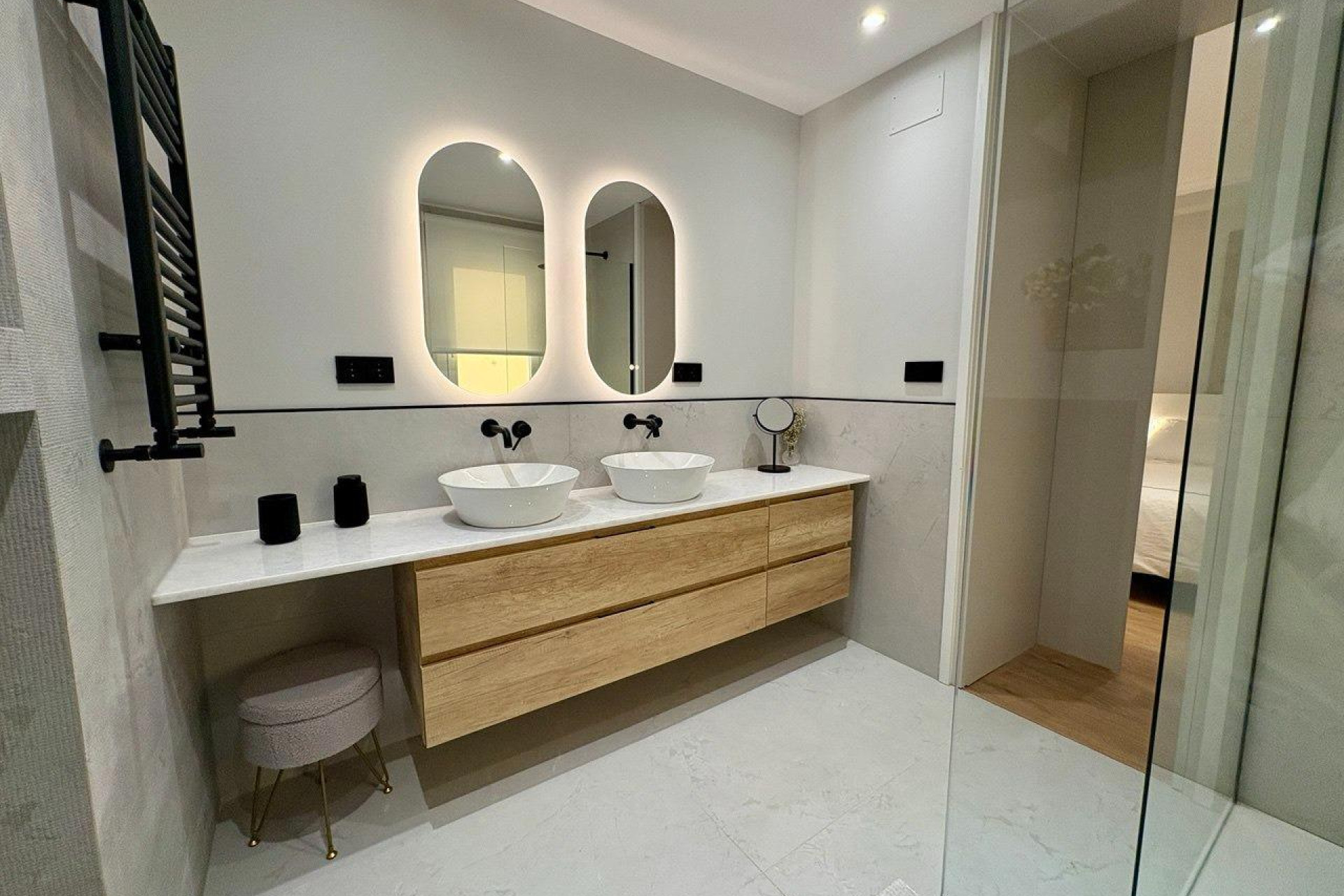 Resale - Apartment  - Madrid - Lista