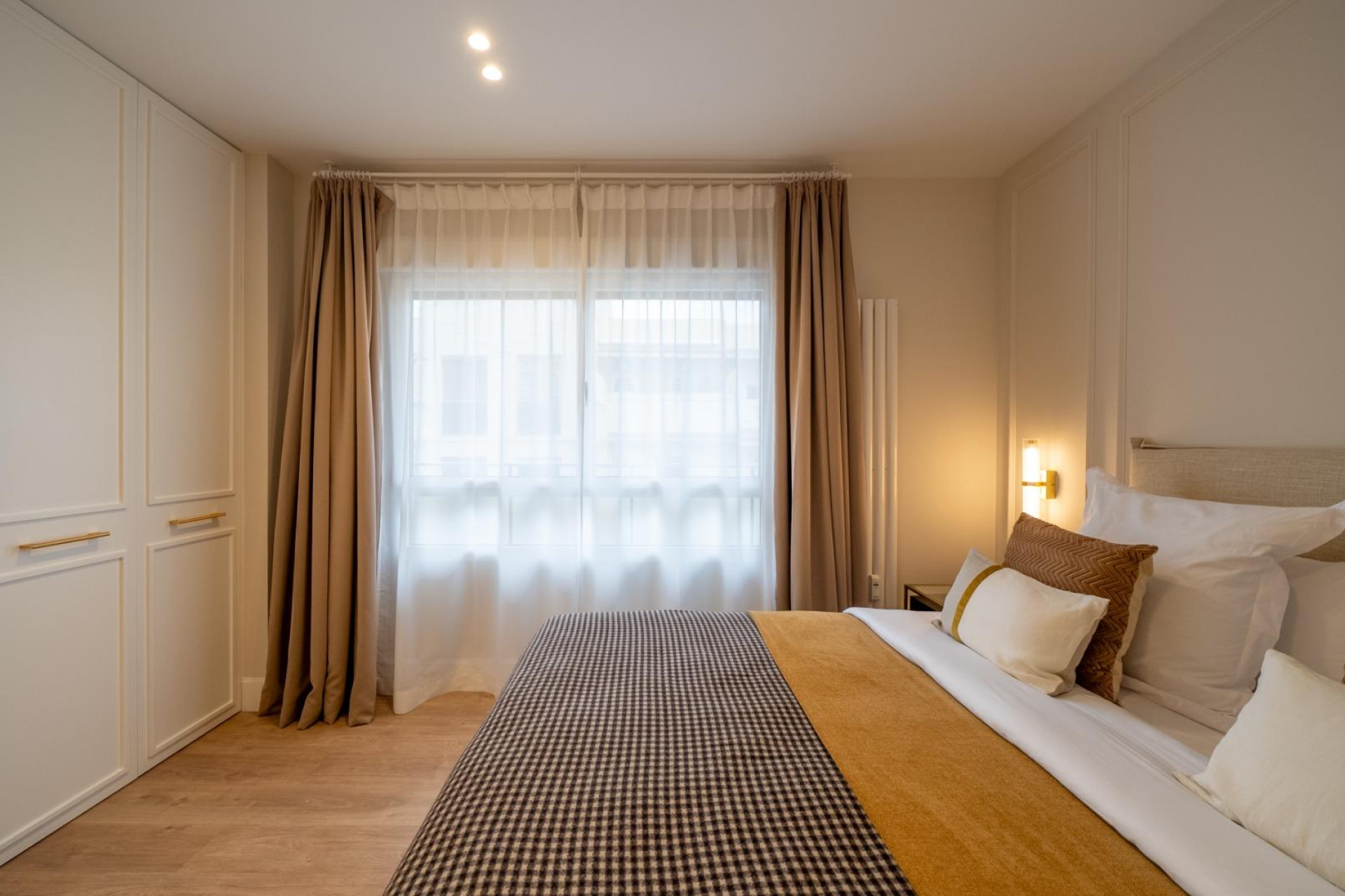 Resale - Apartment  - Madrid - Lista