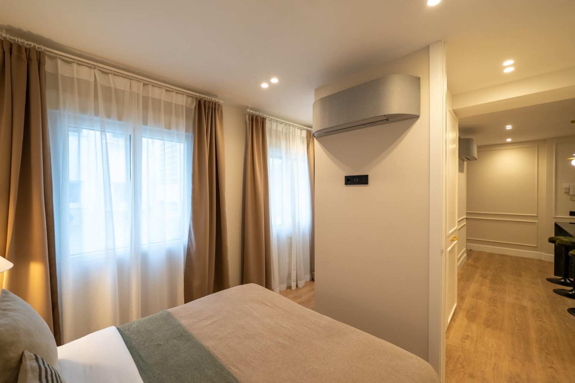 Resale - Apartment  - Madrid - Lista