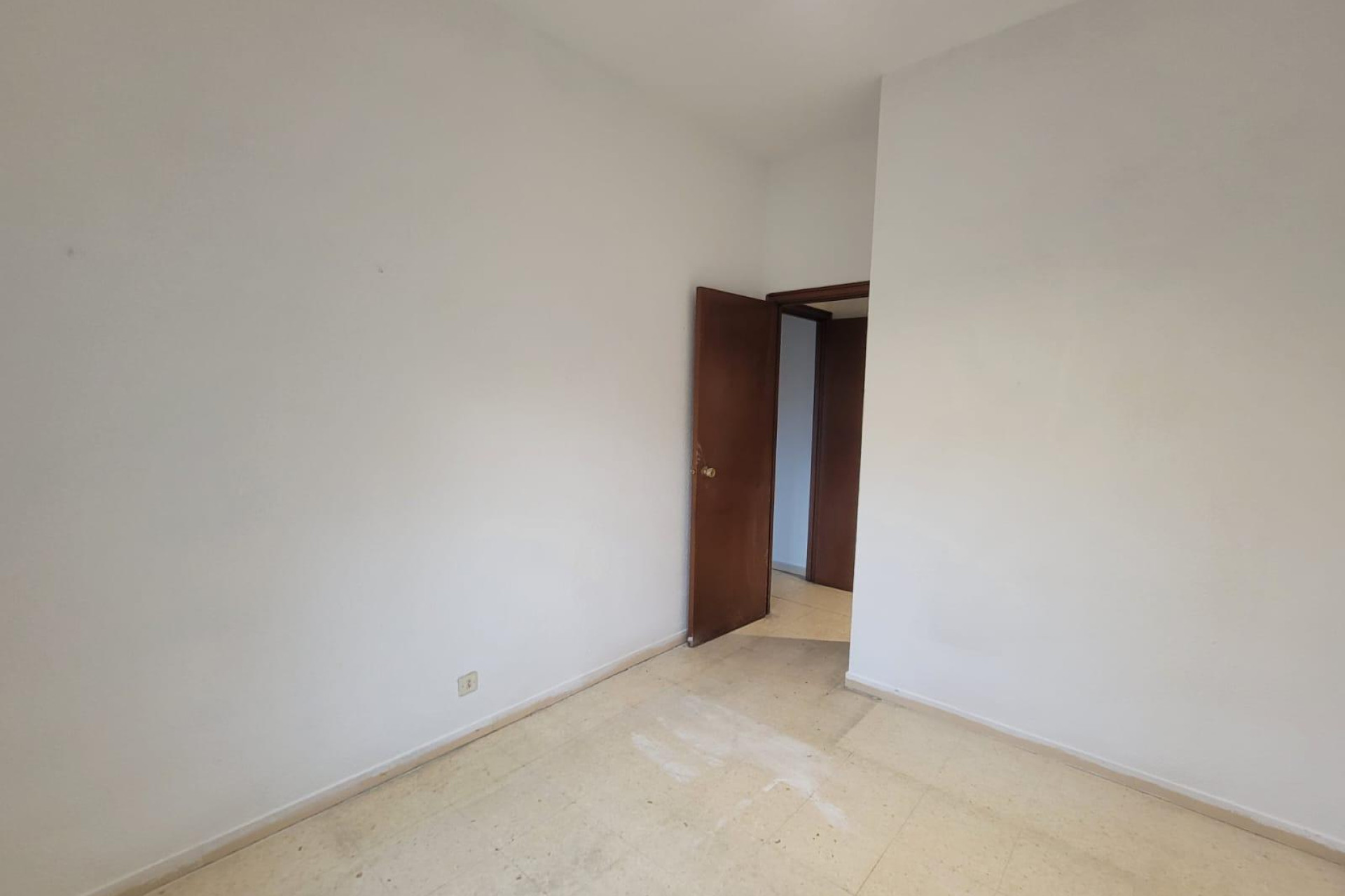 Resale - Apartment  - Madrid - Numancia