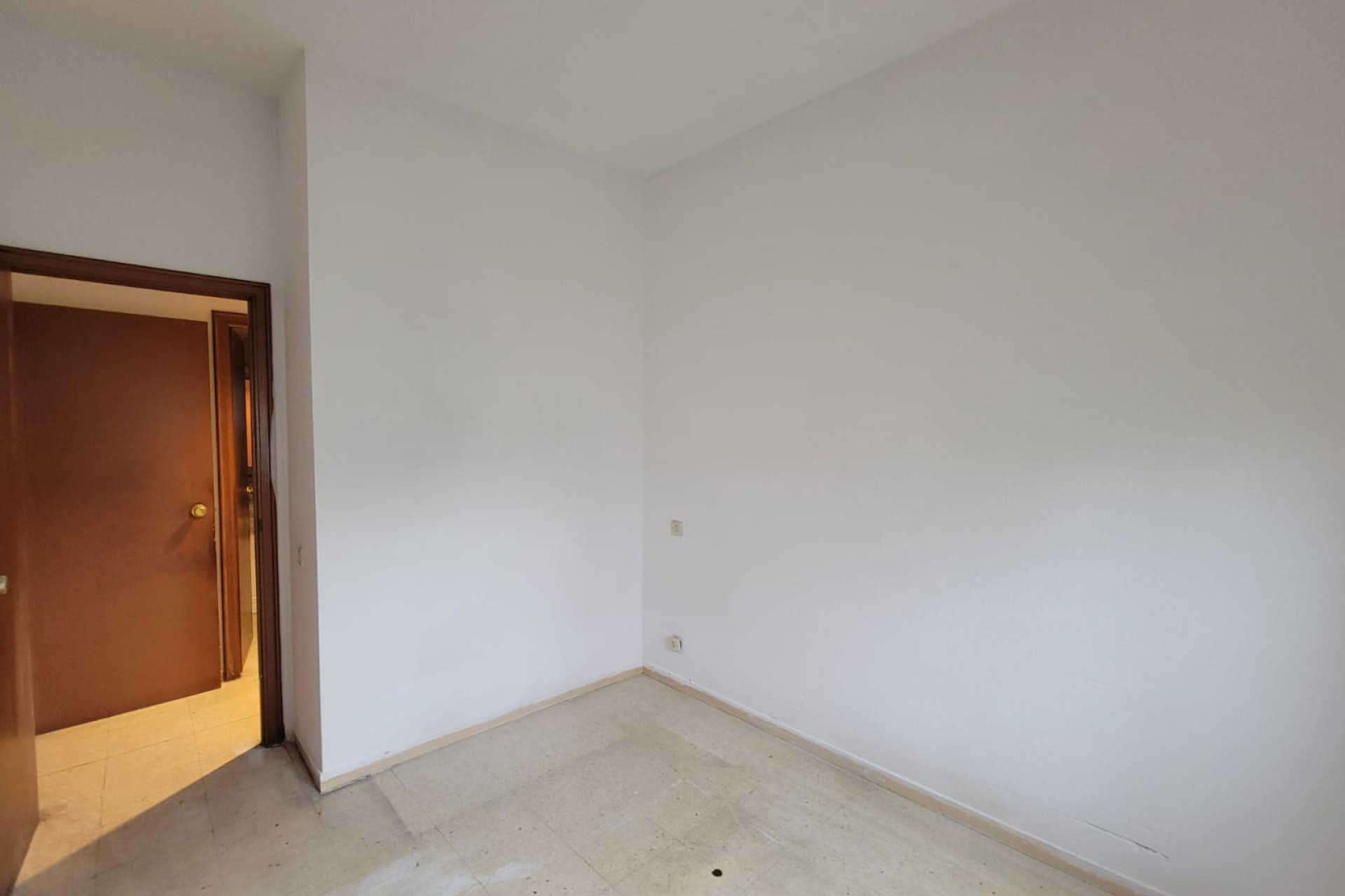 Resale - Apartment  - Madrid - Numancia