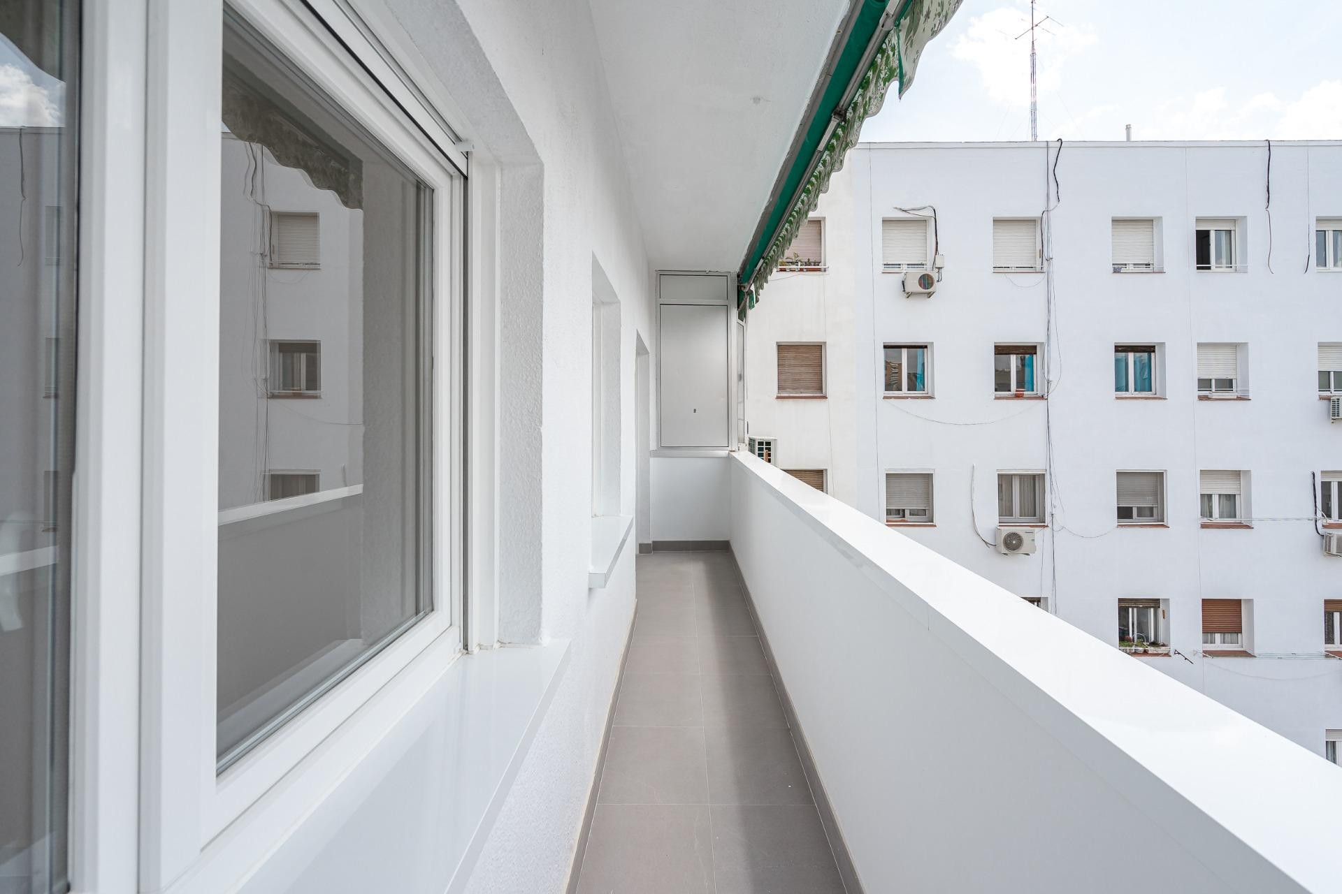 Resale - Apartment  - Madrid - Pacífico