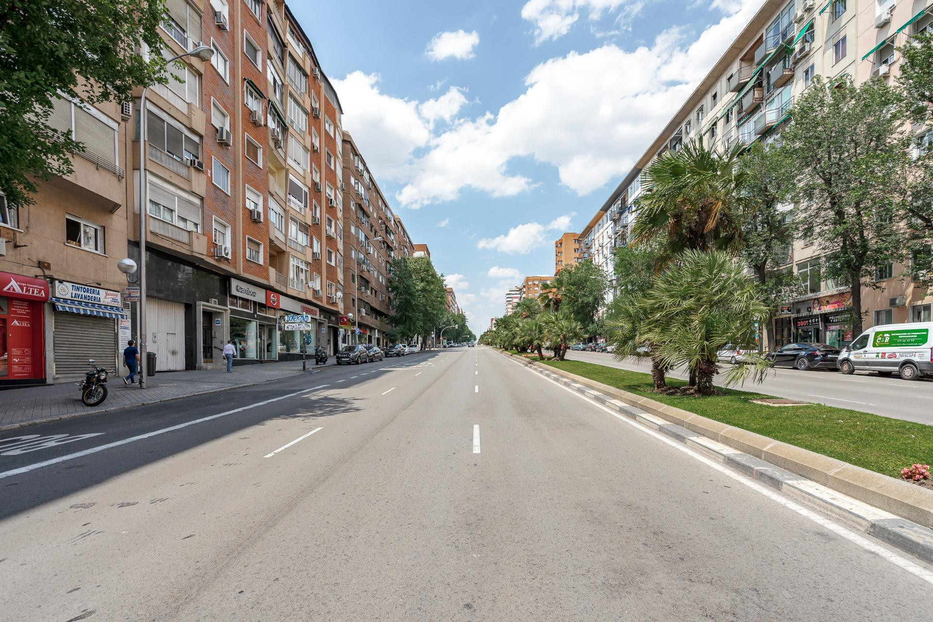 Resale - Apartment  - Madrid - Pacífico