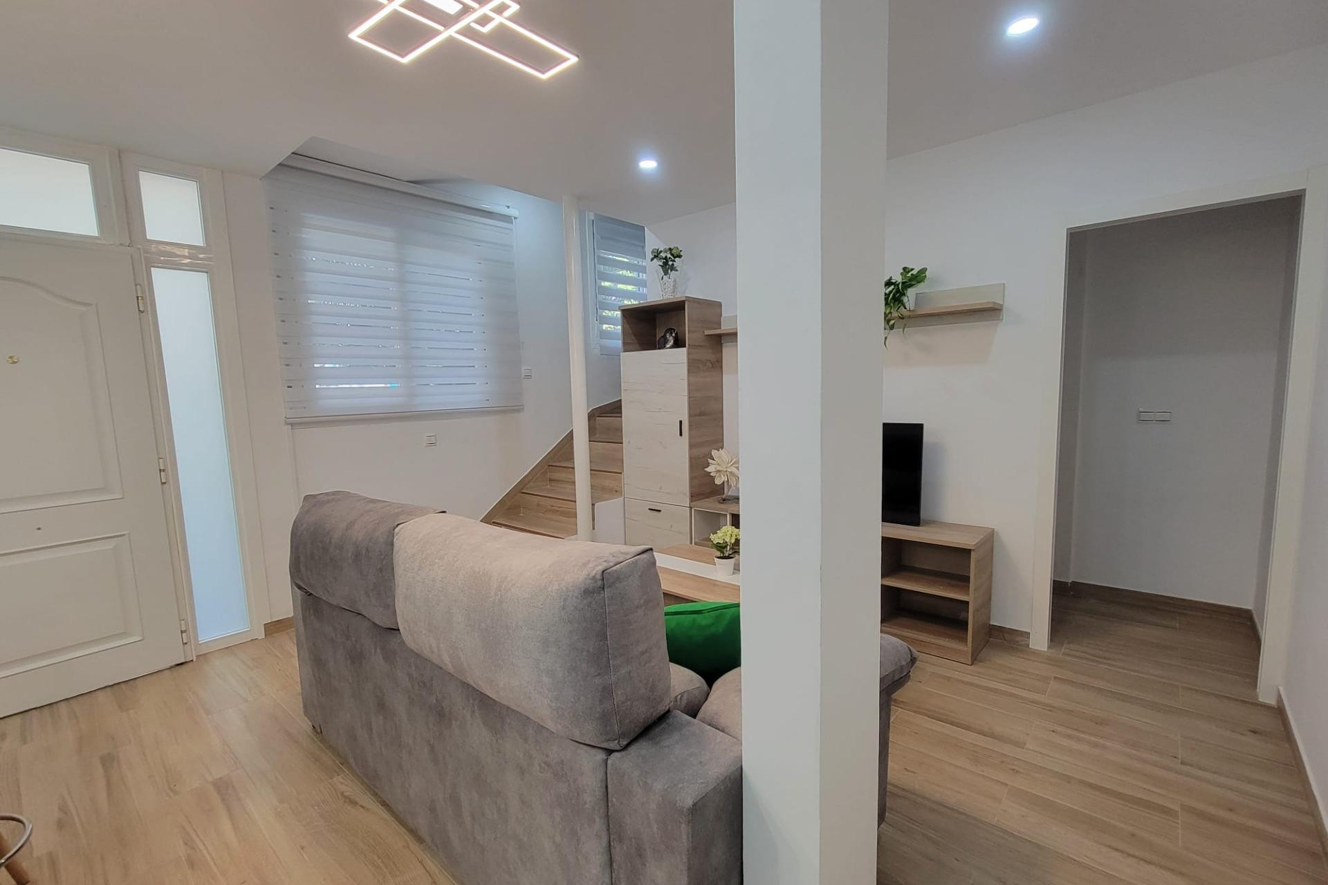 Resale - Apartment  - Madrid - Pinar del Rey