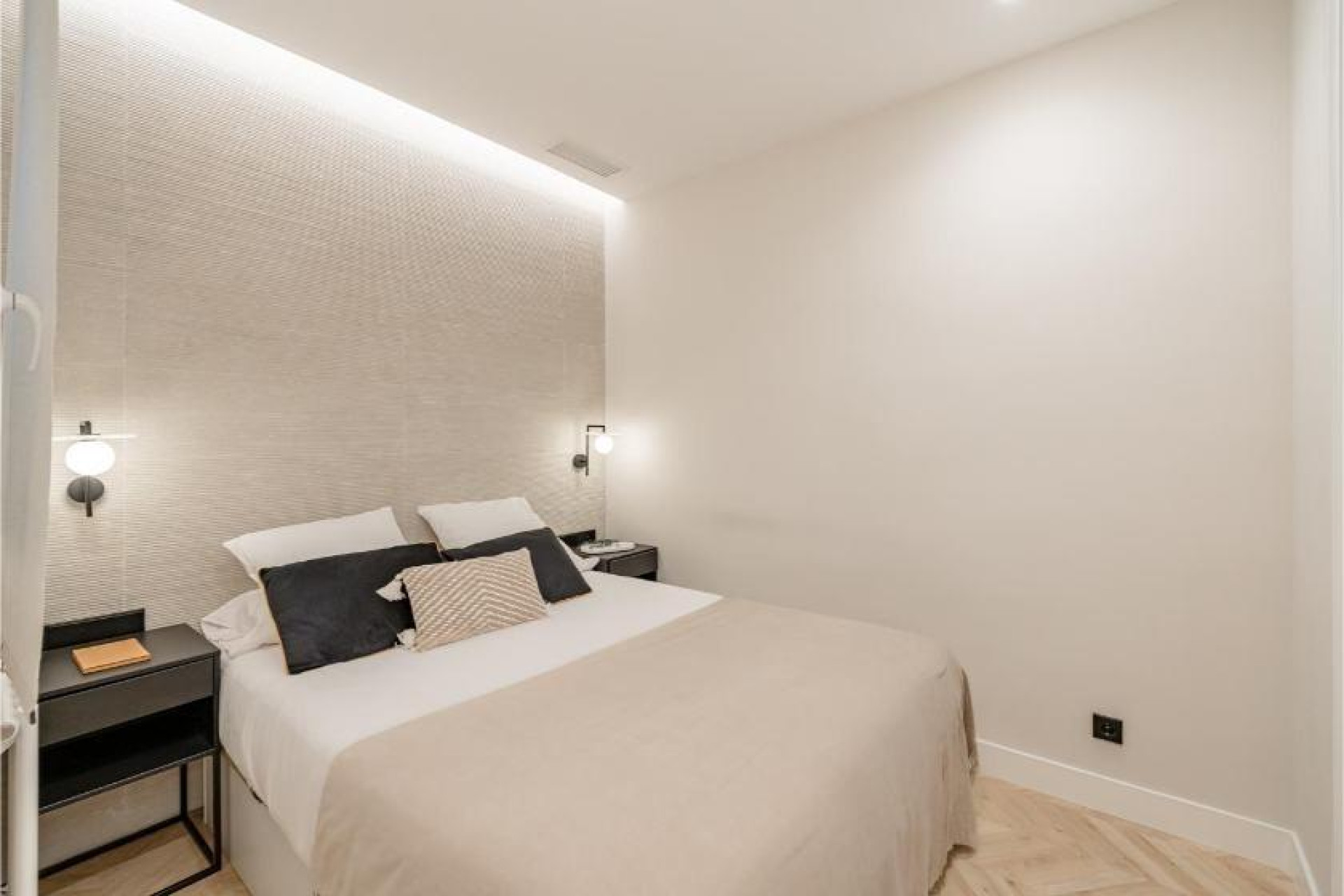 Resale - Apartment  - Madrid - Salamanca