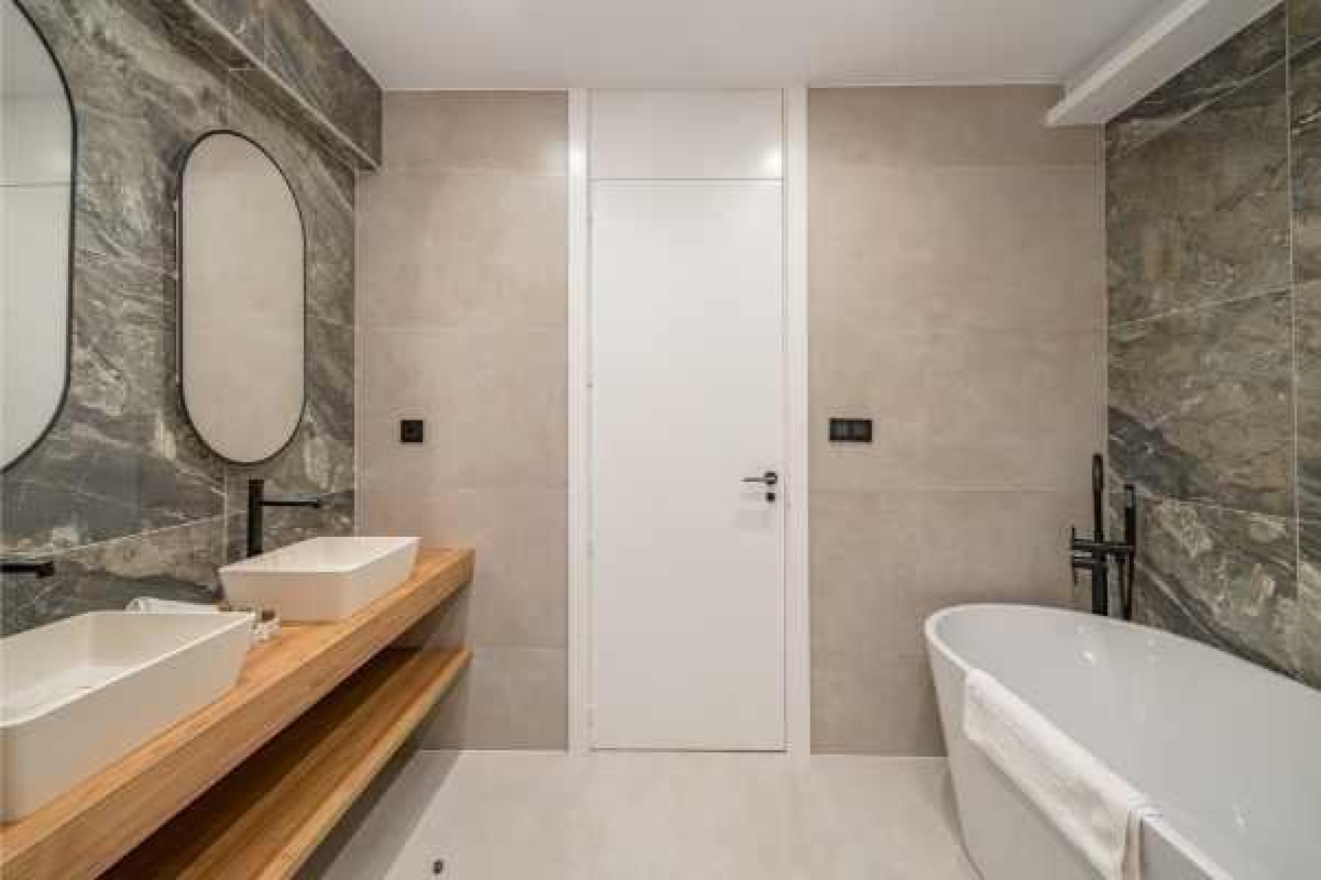 Resale - Apartment  - Madrid - Salamanca