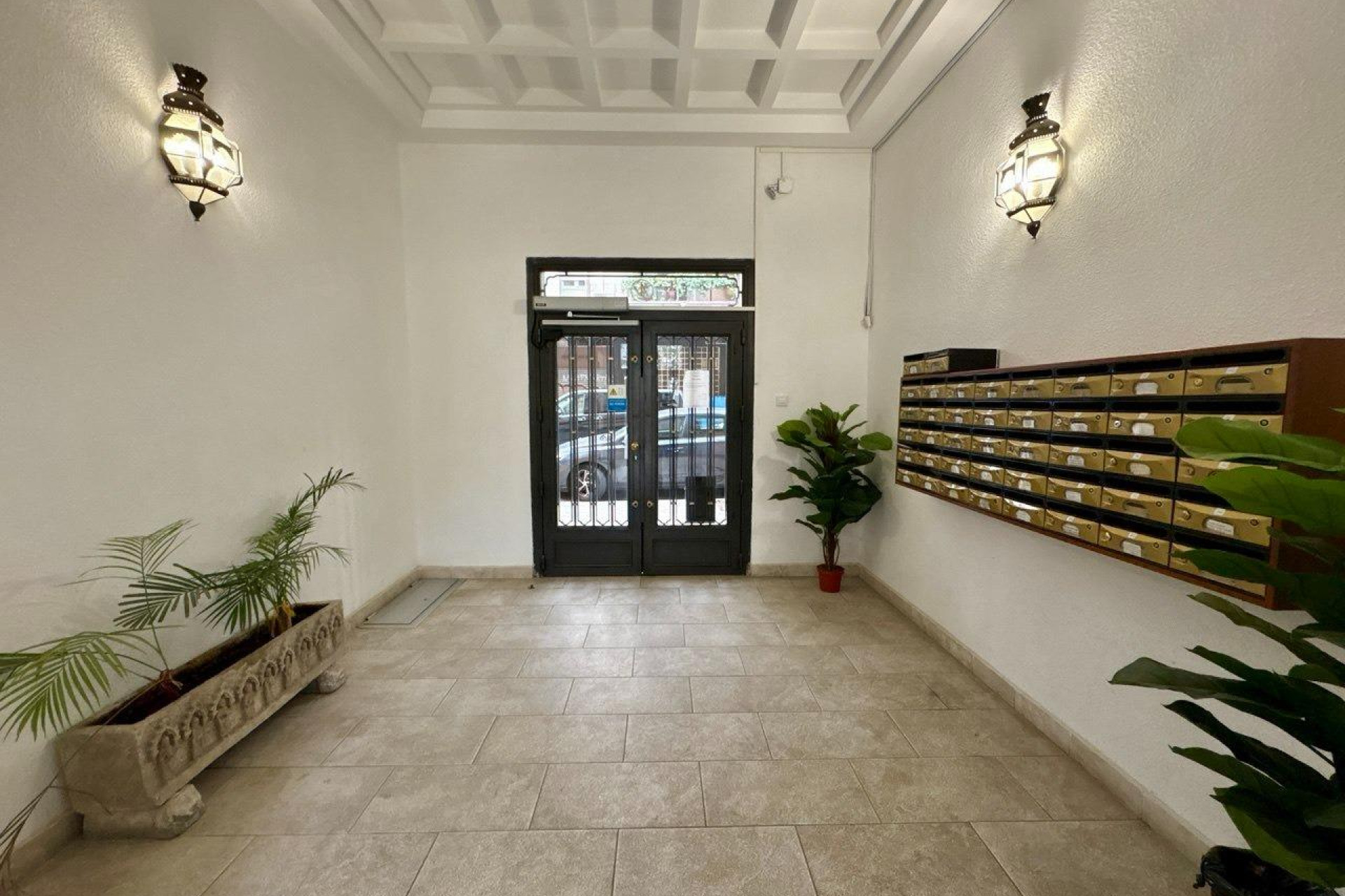 Resale - Apartment  - Madrid - Tetuán