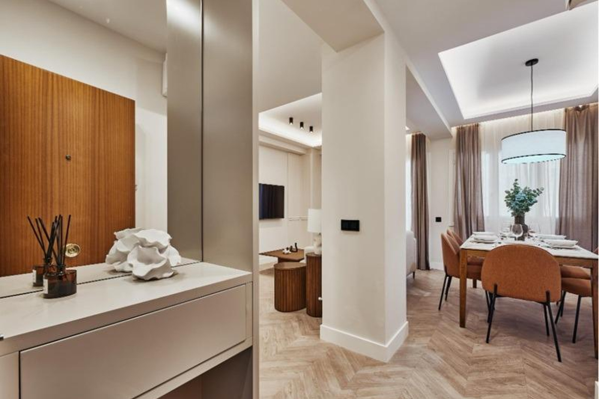 Resale - Apartment  - Madrid - Trafalgar