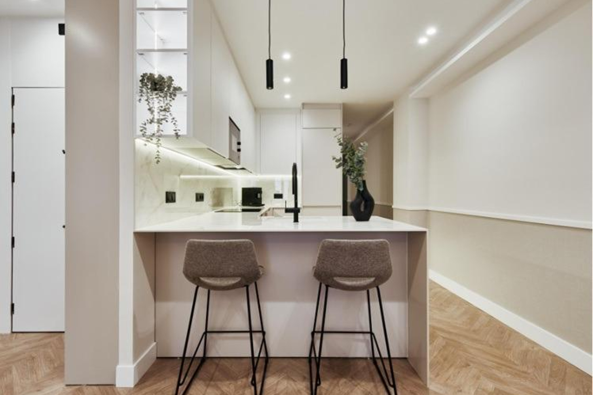 Resale - Apartment  - Madrid - Trafalgar