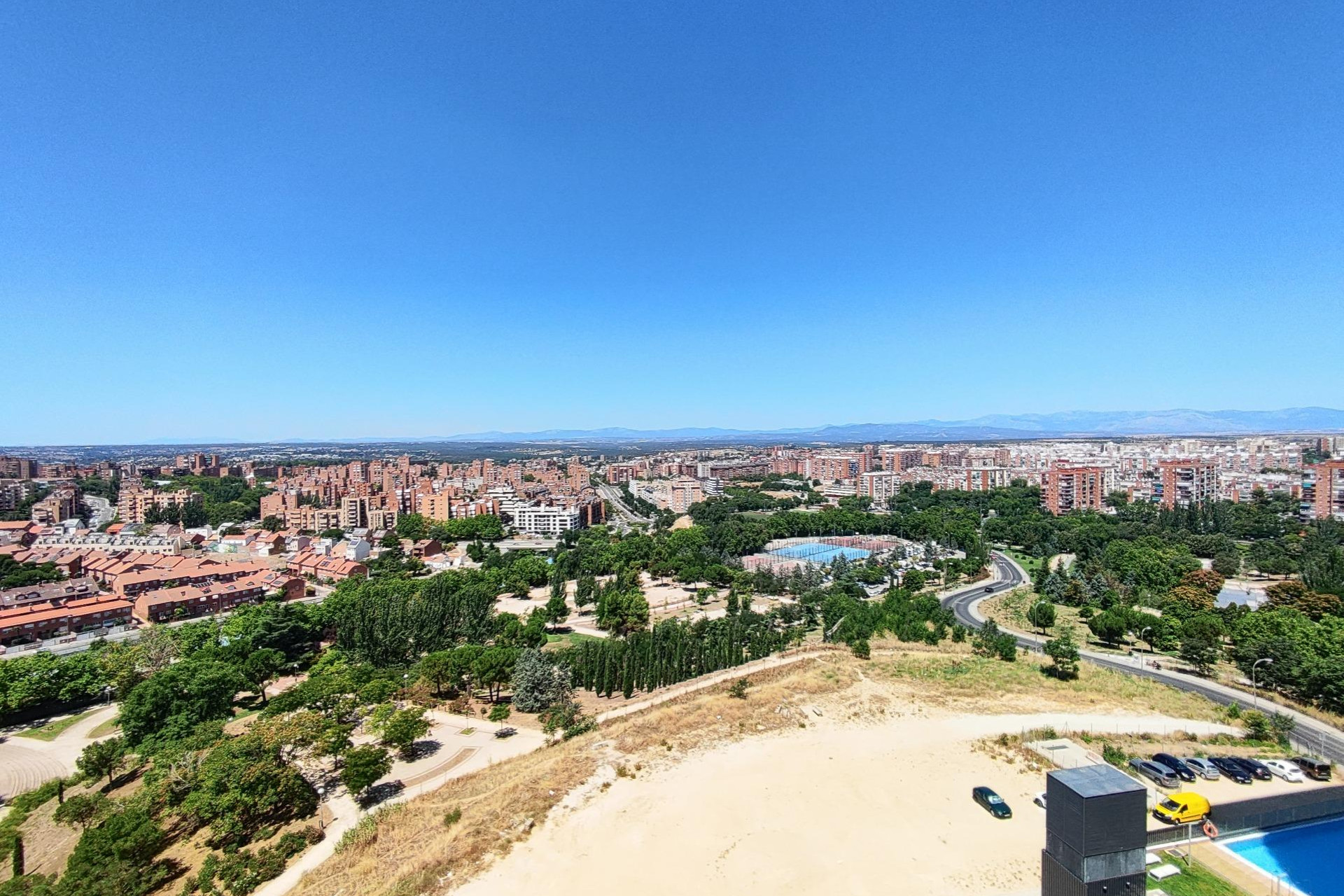 Resale - Apartment  - Madrid - Valdeacederas