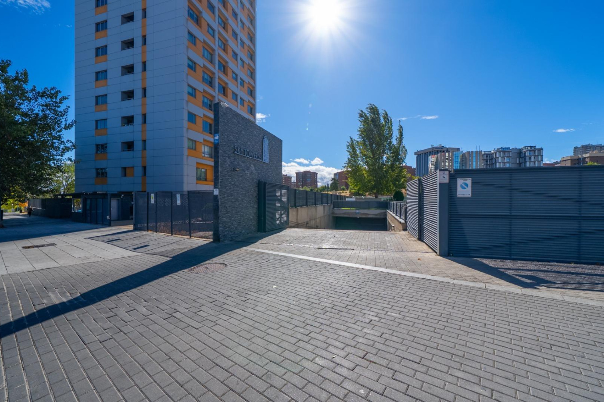 Resale - Apartment  - Madrid - Virgen del Cortijo - Manoteras