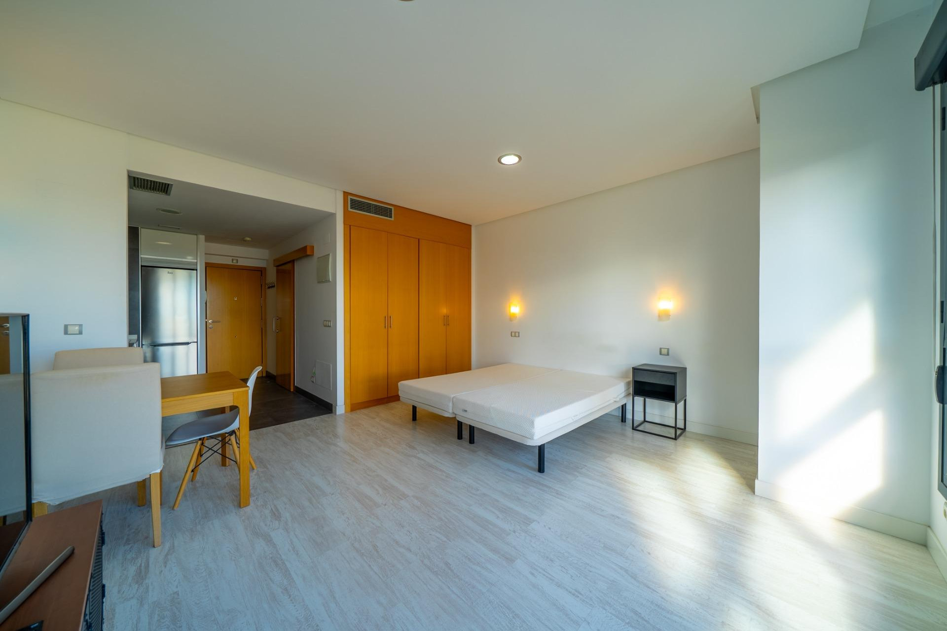 Resale - Apartment  - Madrid - Virgen del Cortijo - Manoteras