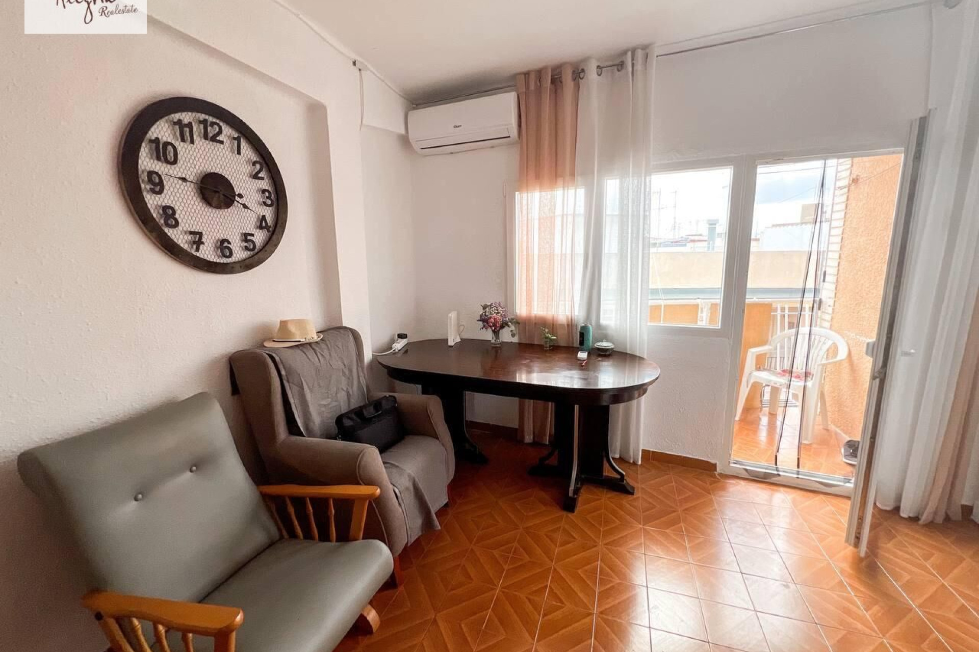 Resale - Apartment  - Manises - El Mercado