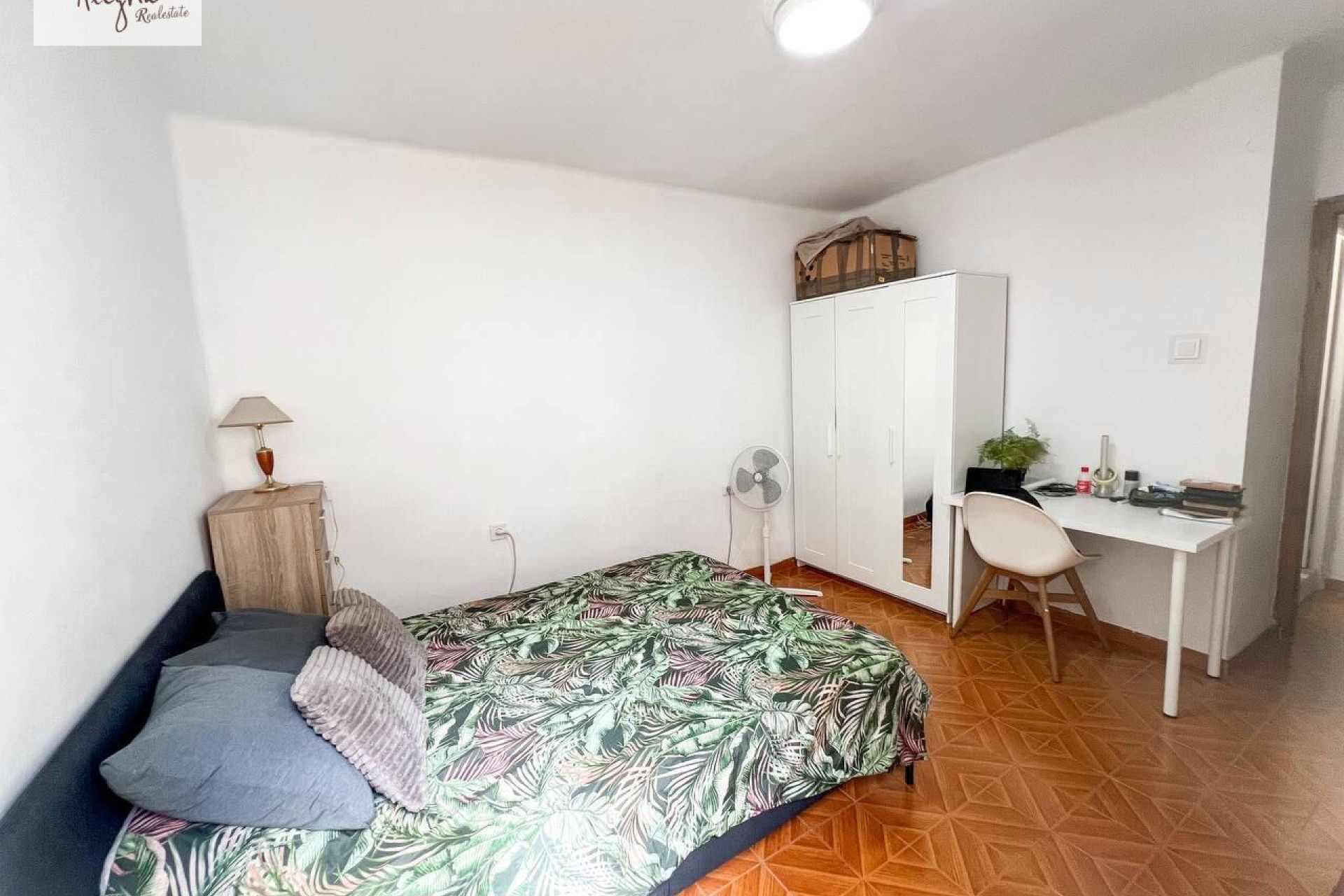 Resale - Apartment  - Manises - El Mercado