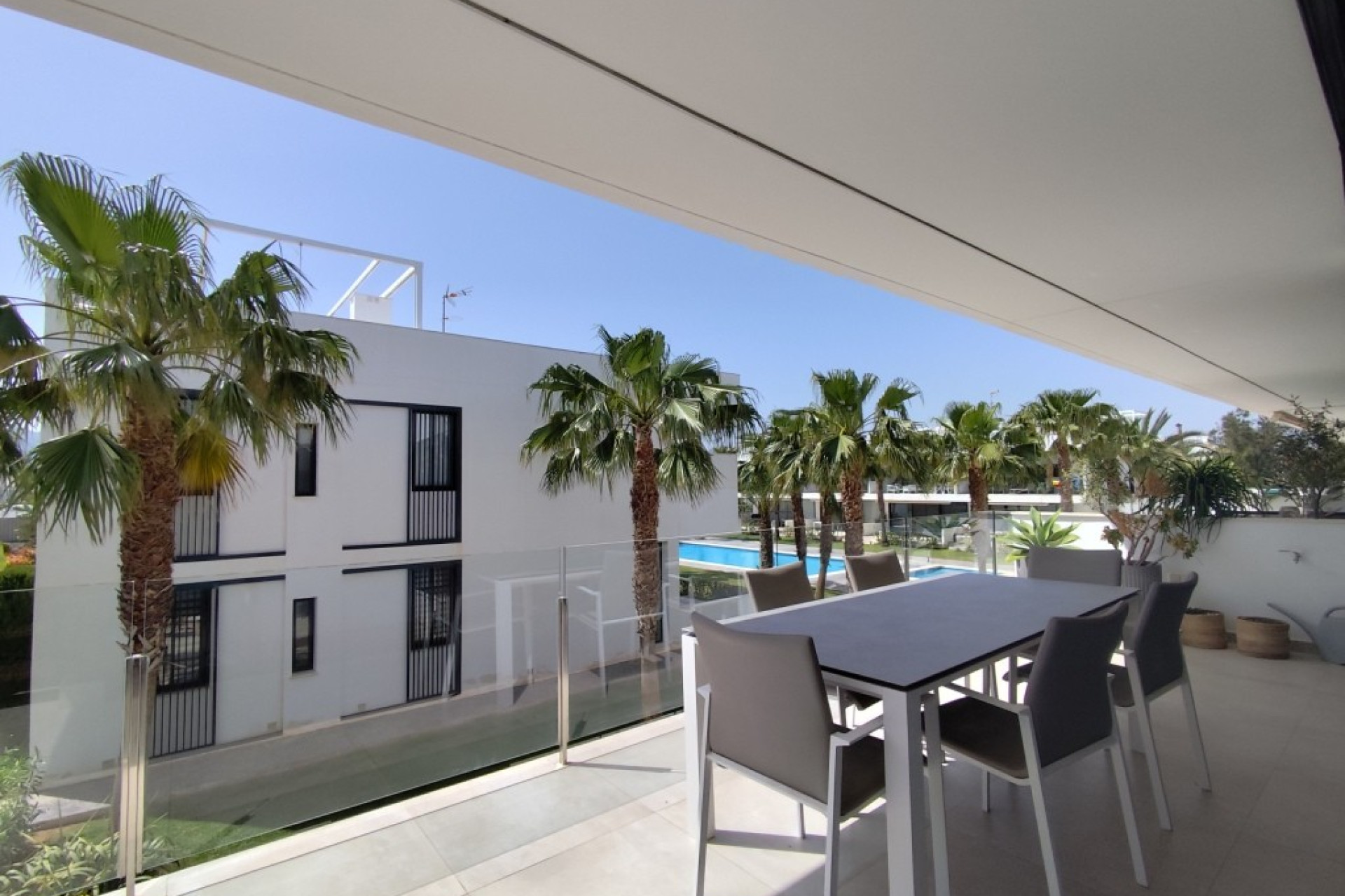 Resale - Apartment  - Mar de Cristal