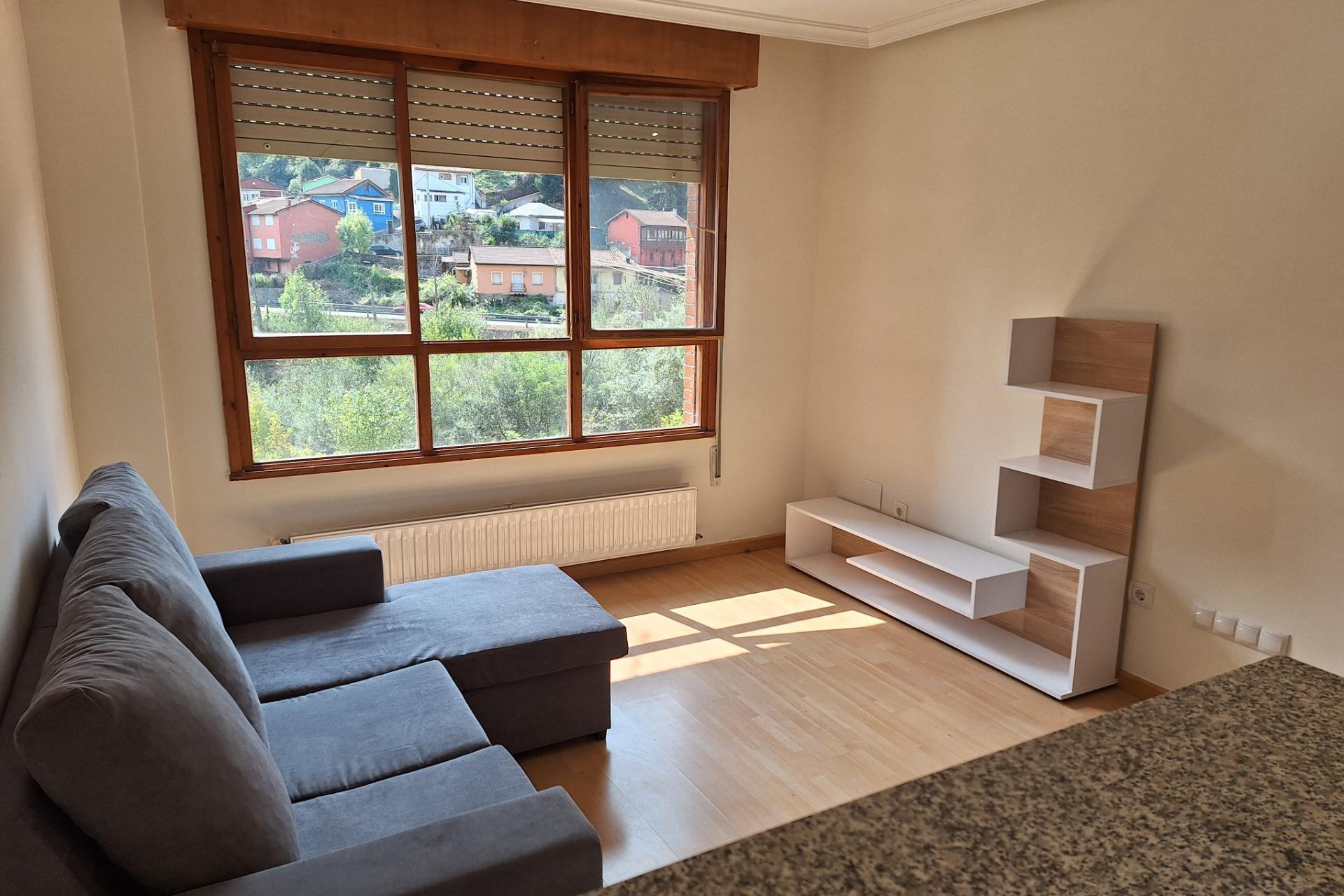 Resale - Apartment  - Mieres - Figaredo - Turón