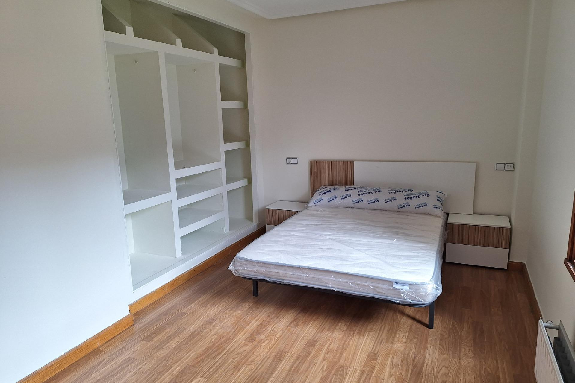 Resale - Apartment  - Mieres - Figaredo - Turón