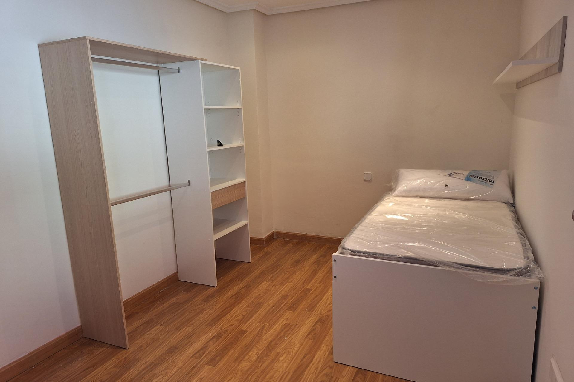 Resale - Apartment  - Mieres - Figaredo - Turón