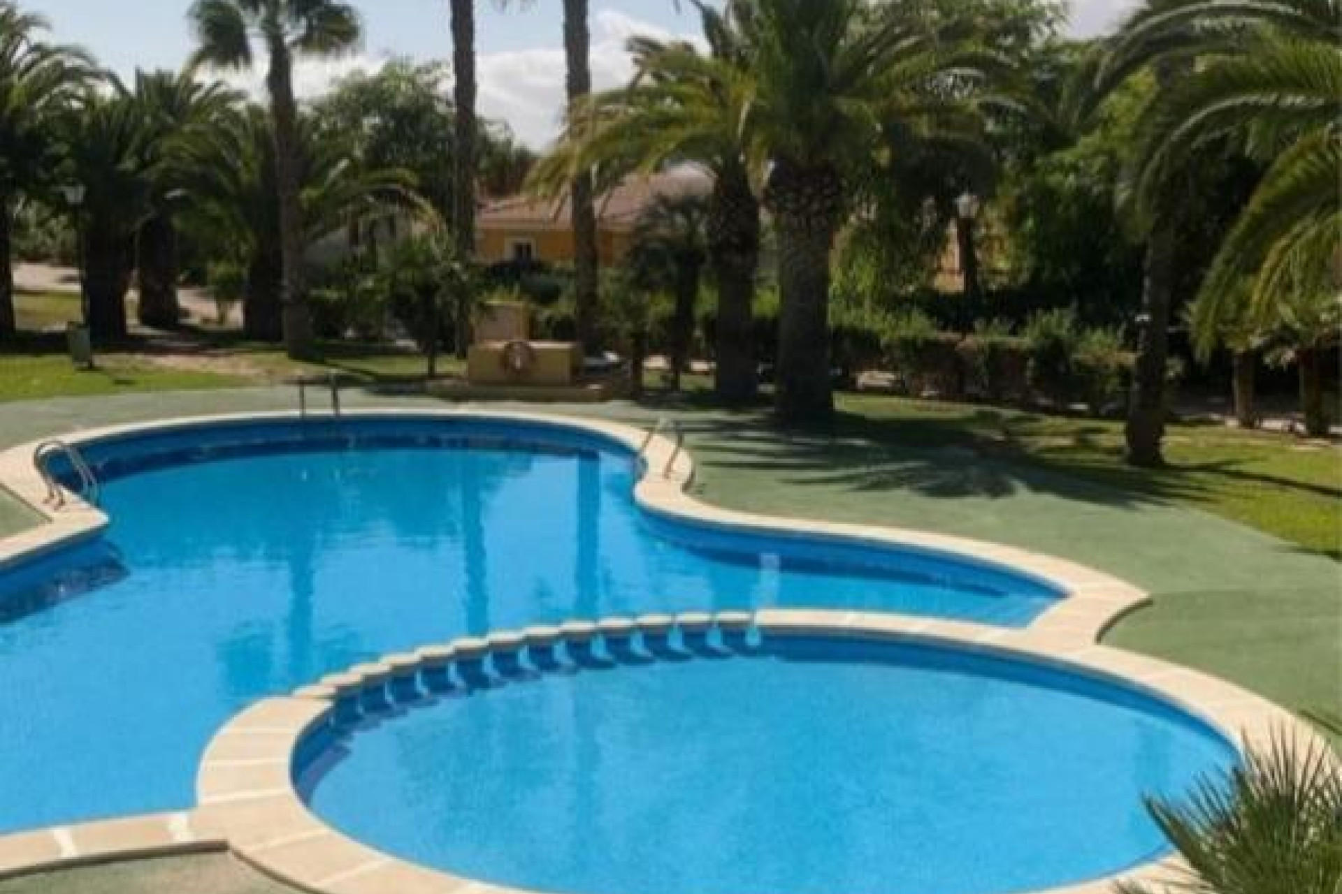 Resale - Apartment  - Mutxamel - Bonalba-Cotoveta