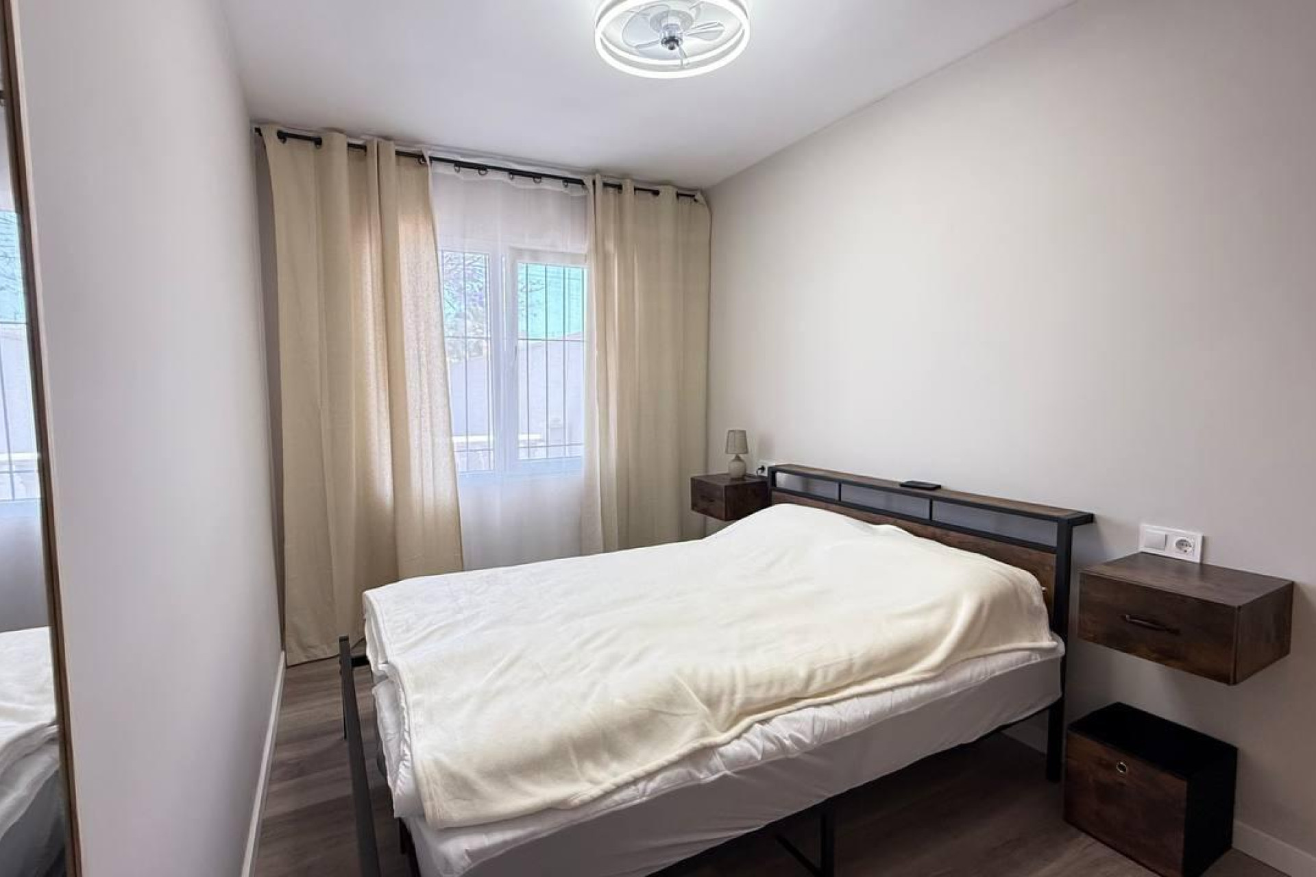 Resale - Apartment  - Orihuela Costa - Cabo Roig