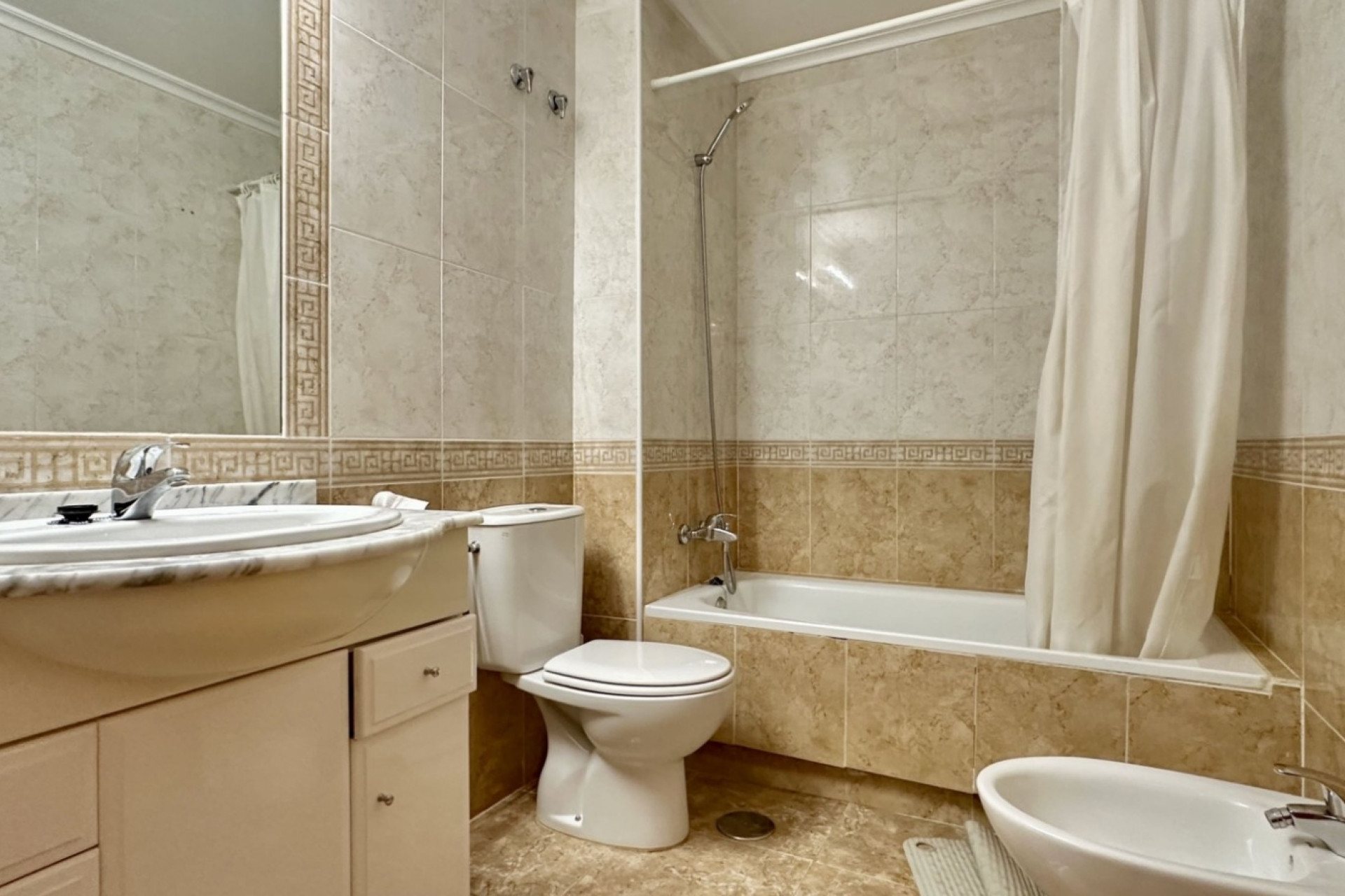 Resale - Apartment  - Orihuela Costa - Cabo Roig