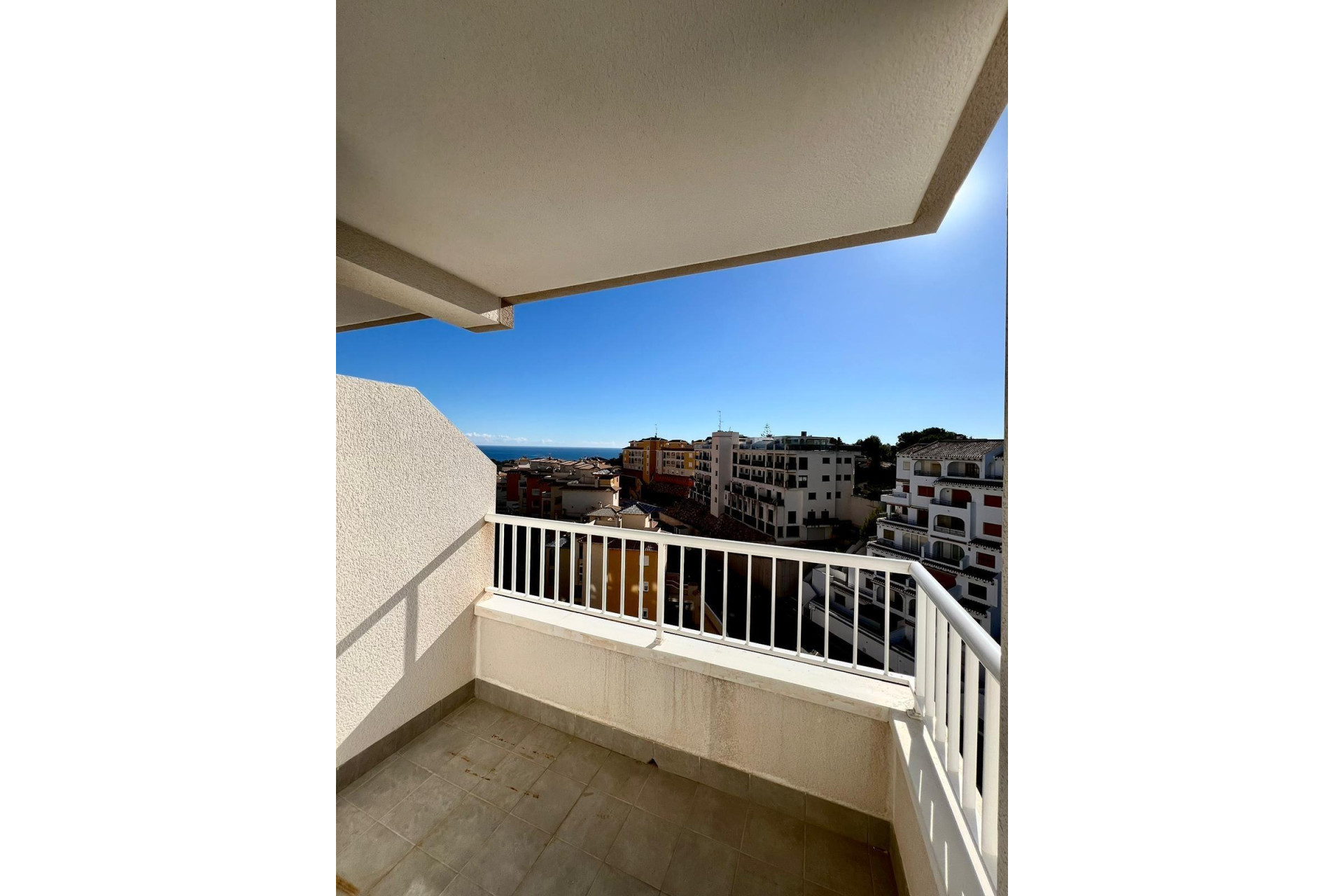 Resale - Apartment  - Orihuela Costa - Campoamor