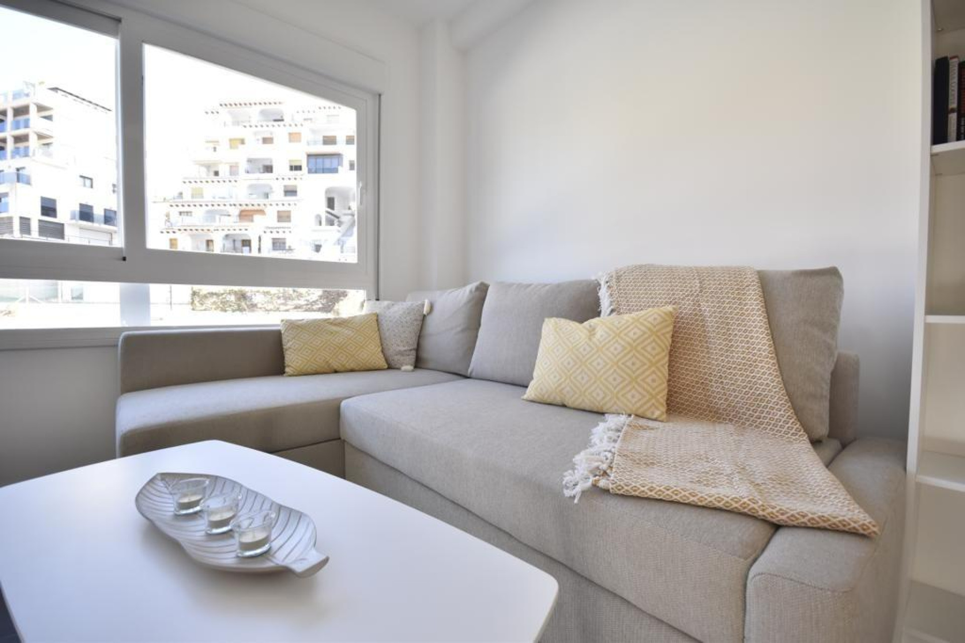 Resale - Apartment  - Orihuela Costa - Campoamor