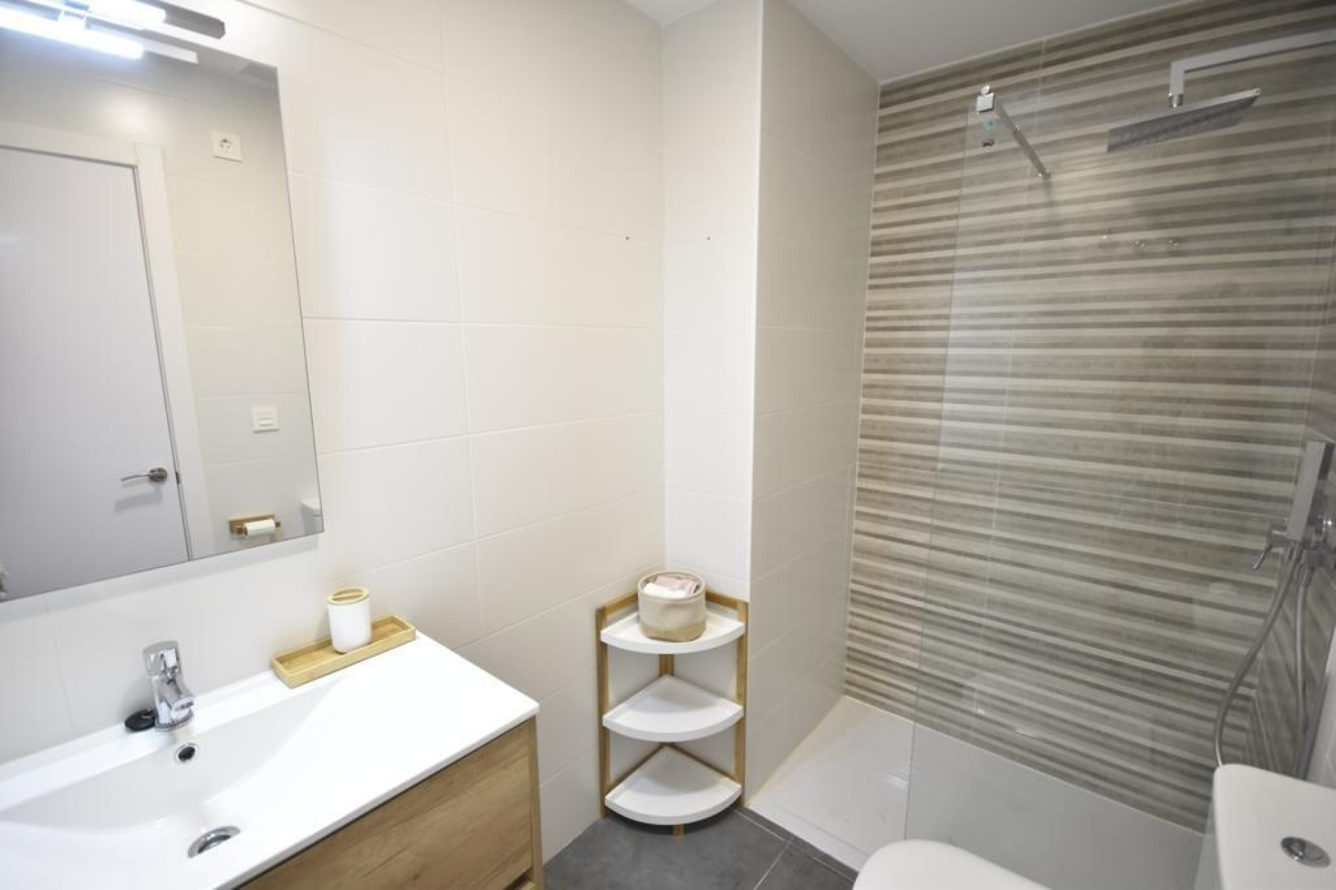 Resale - Apartment  - Orihuela Costa - Campoamor