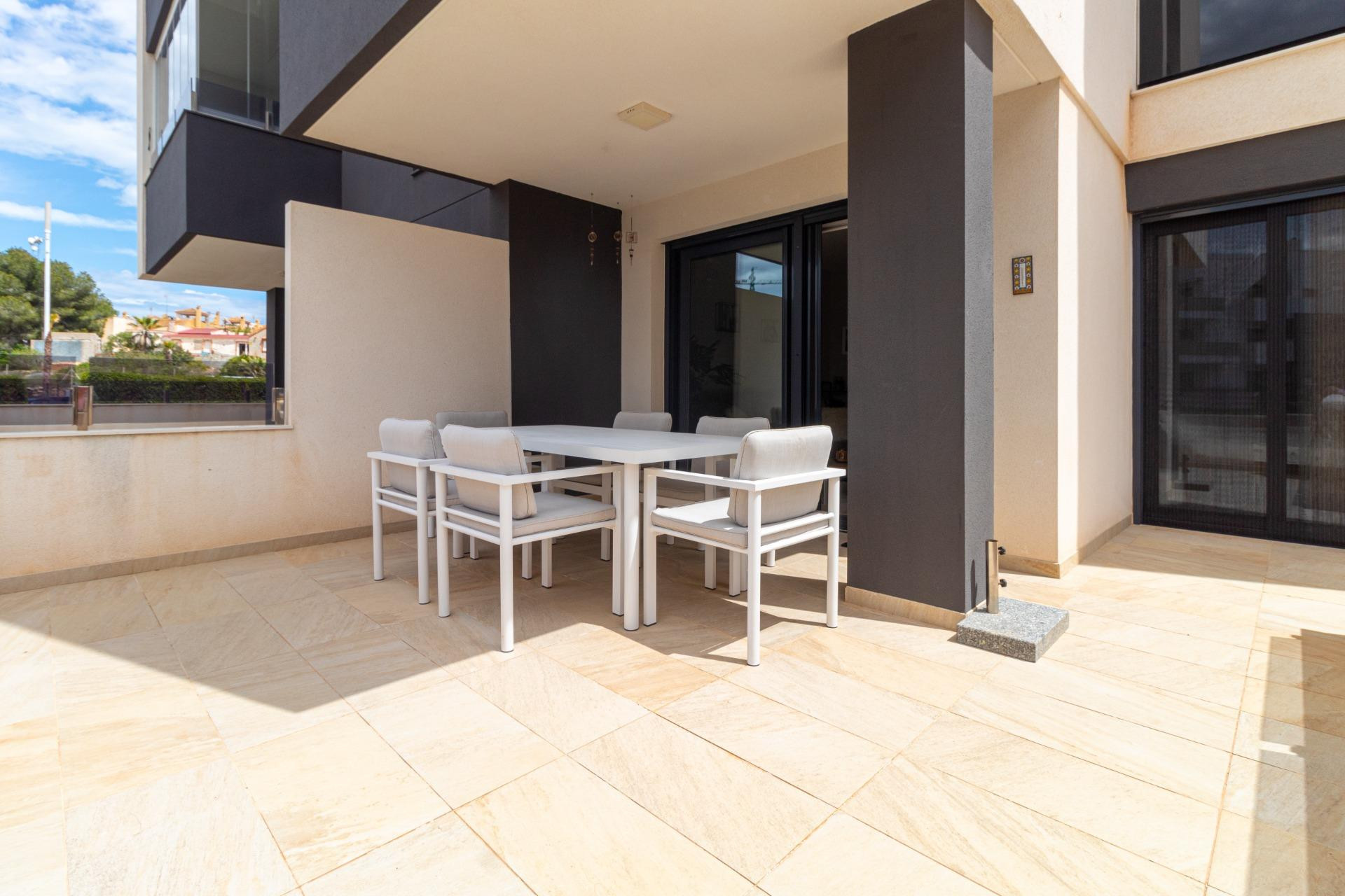 Resale - Apartment  - Orihuela Costa - La Florida