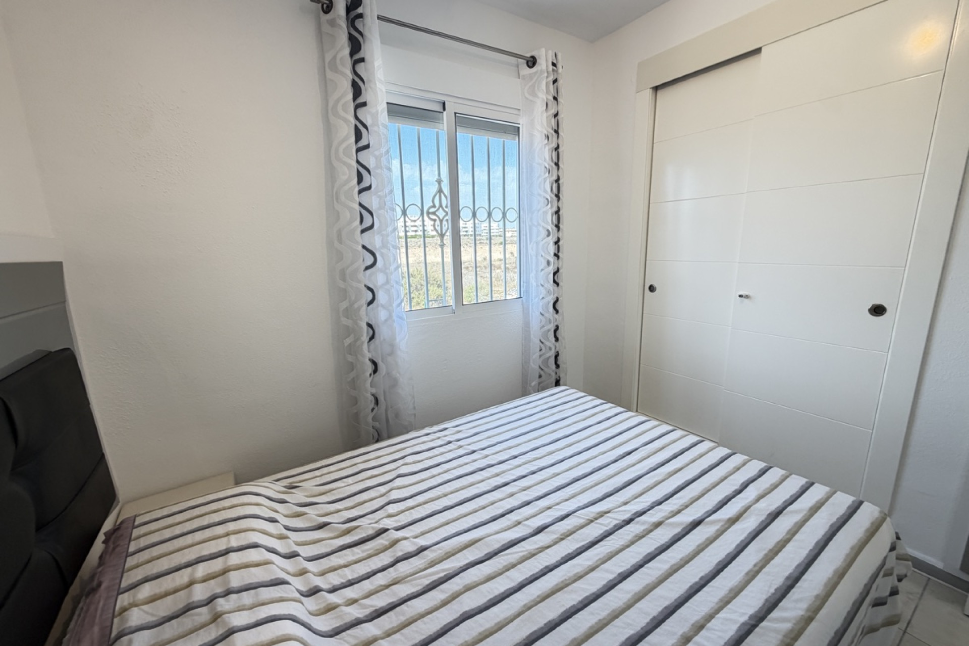 Resale - Apartment  - Orihuela Costa - La Regia