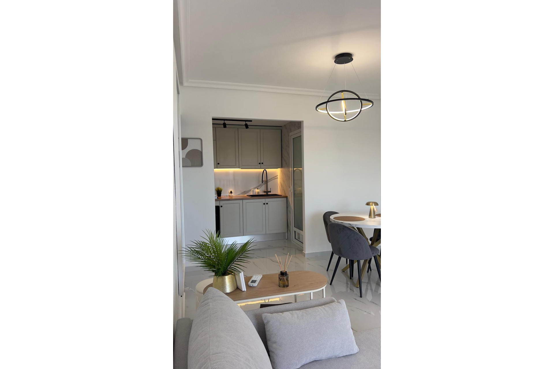 Resale - Apartment  - Orihuela Costa - La Regia