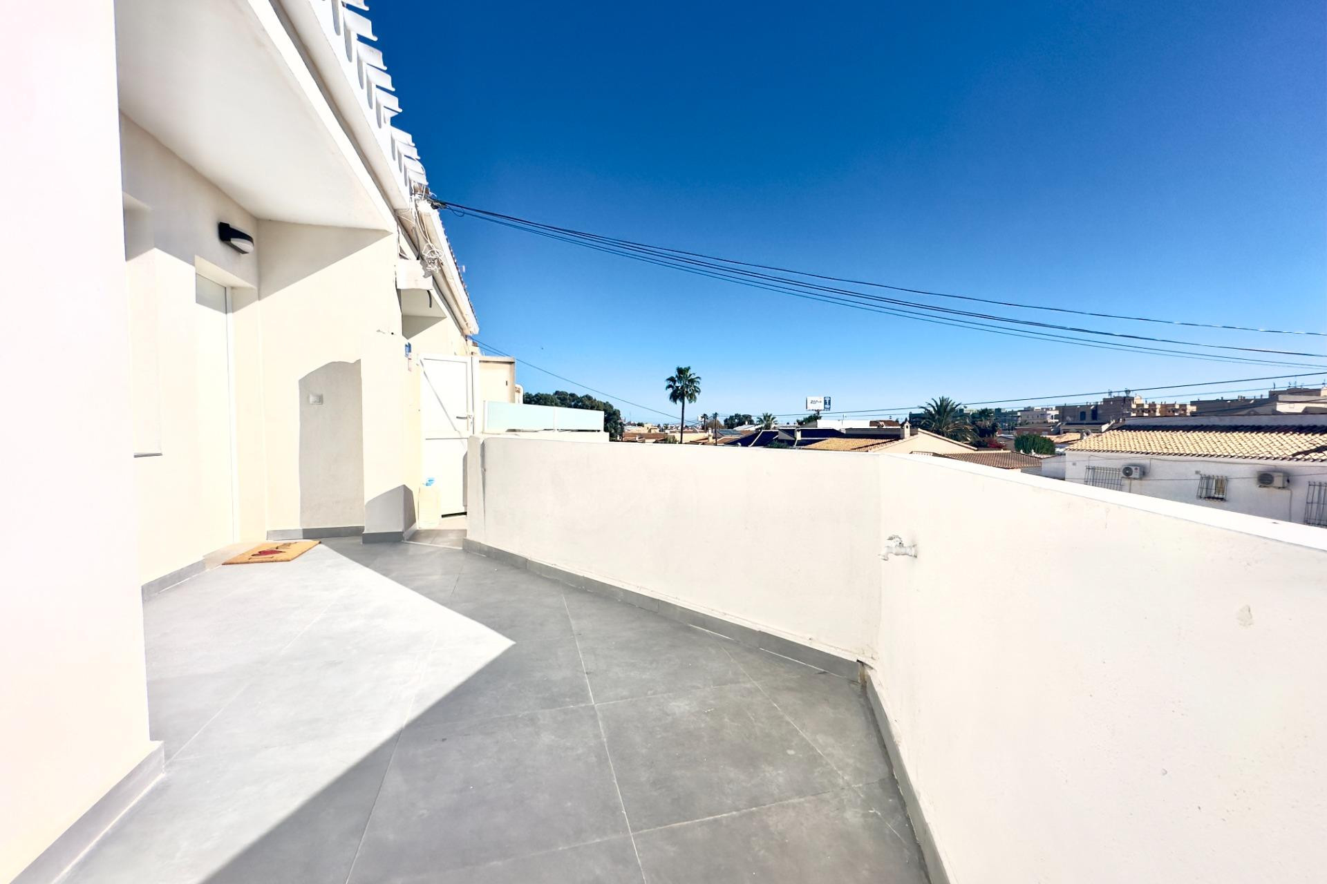 Resale - Apartment  - Orihuela Costa - La Regia