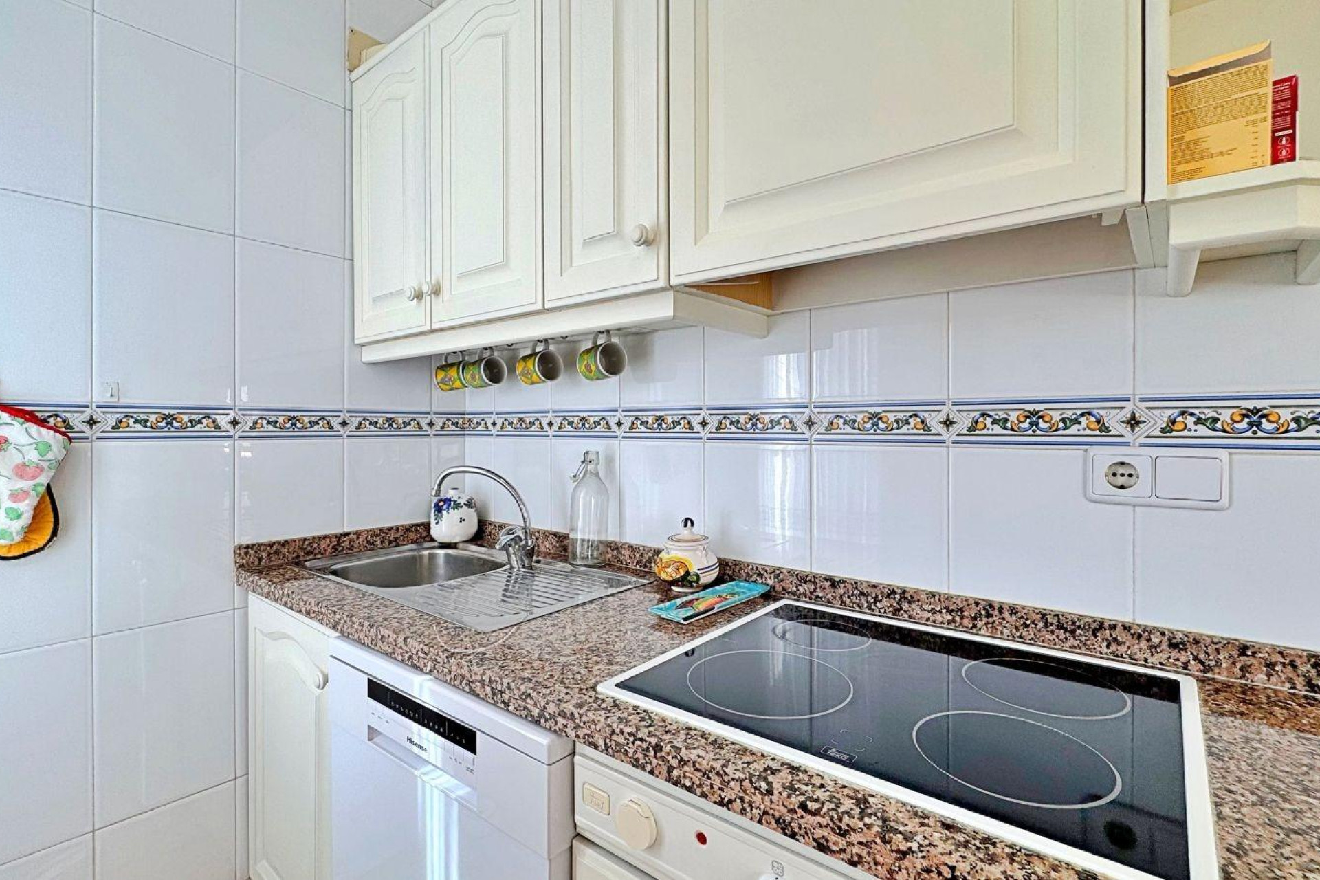 Resale - Apartment  - Orihuela Costa - La Zenia