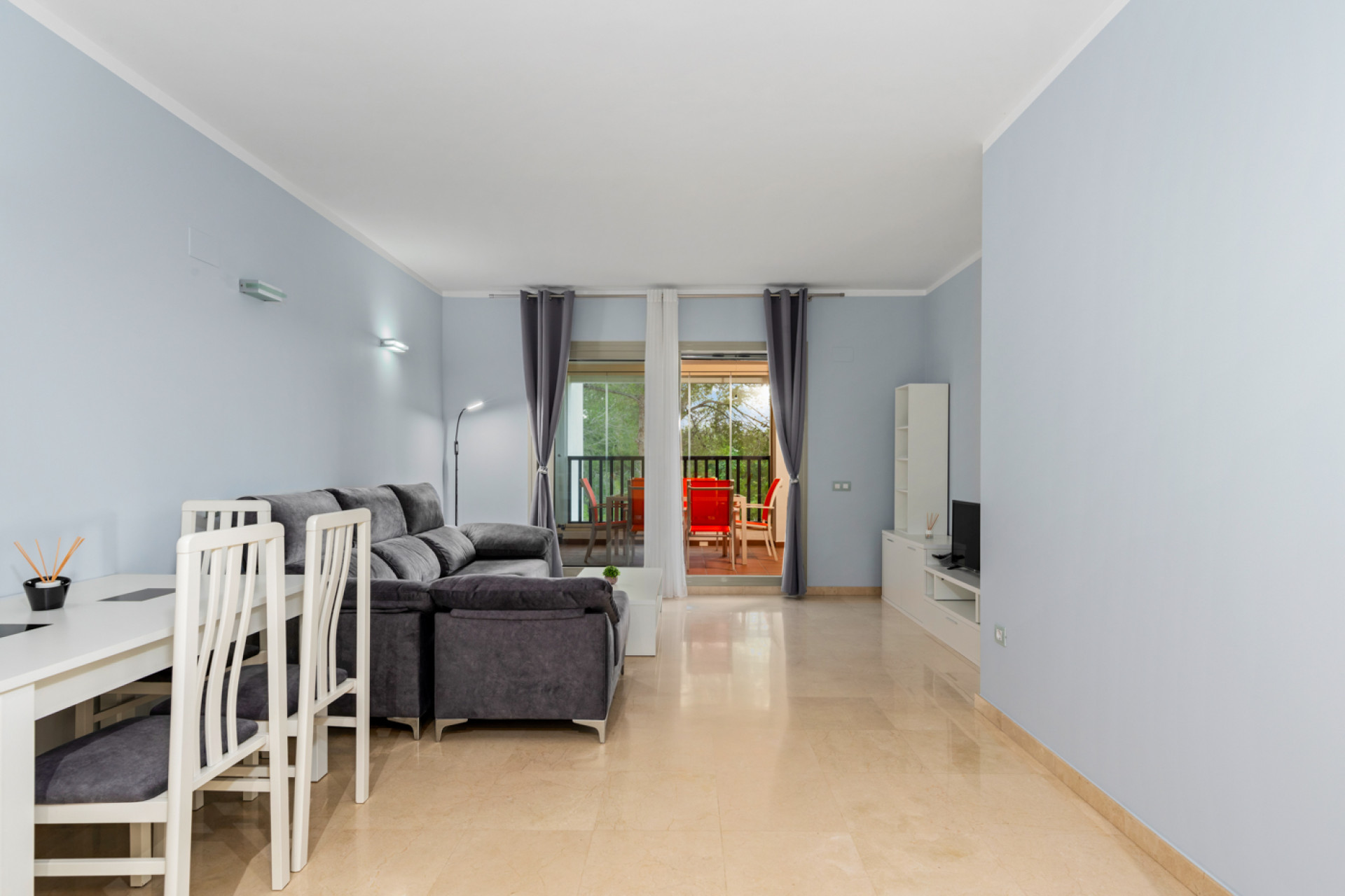 Resale - Apartment  - Orihuela Costa - Las Colinas