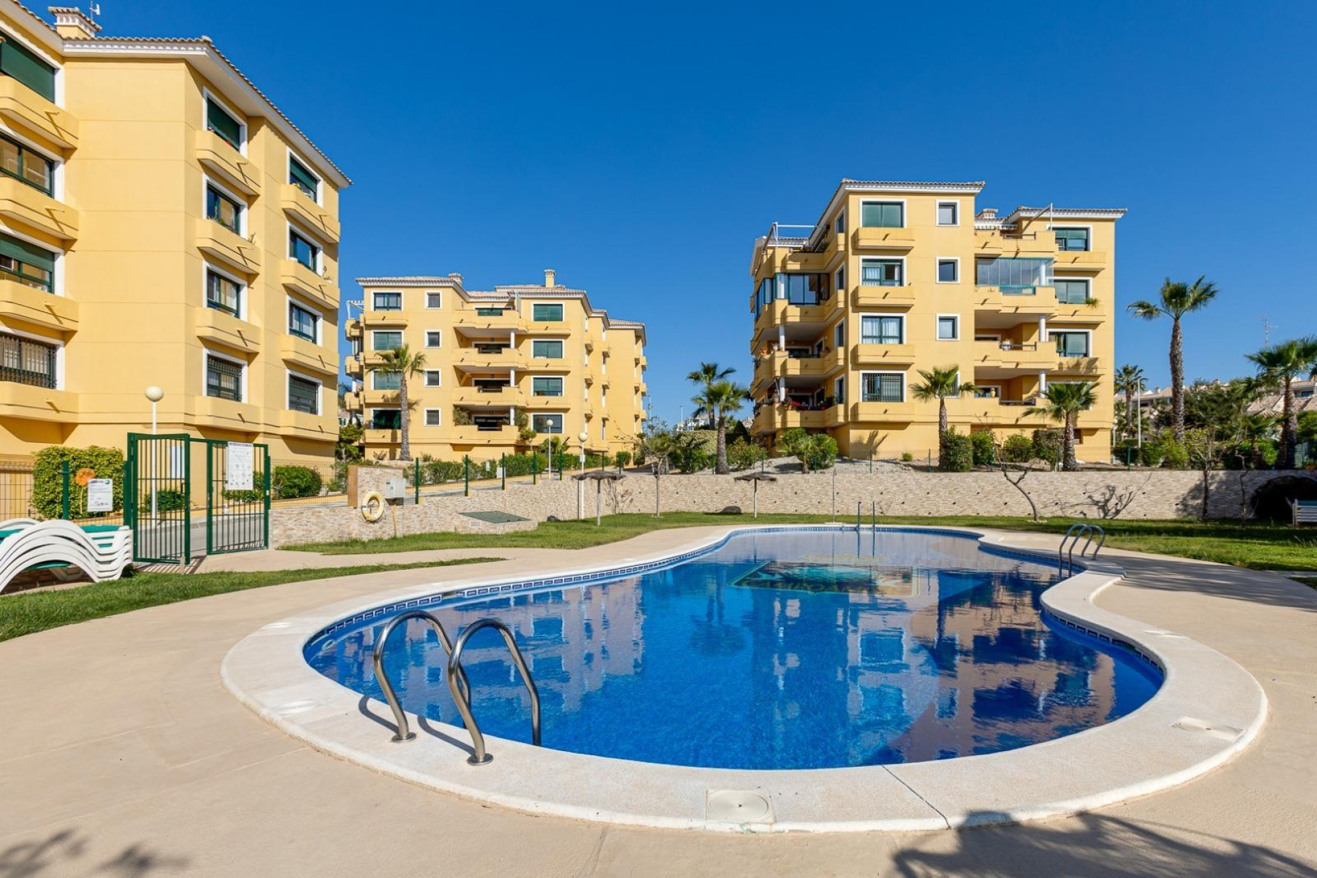 Resale - Apartment  - Orihuela Costa - Las Filipinas