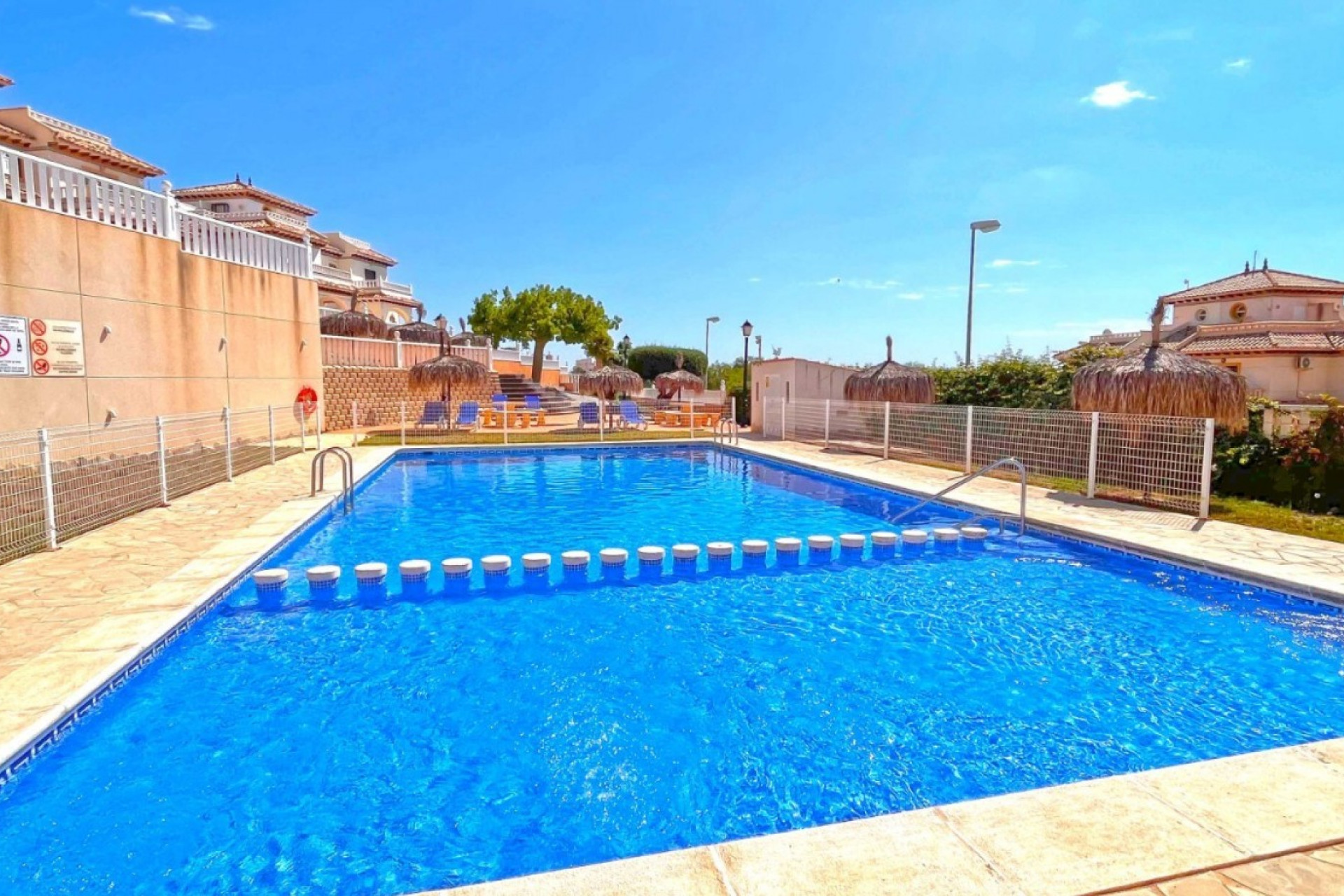 Resale - Apartment  - Orihuela Costa - Lomas de Cabo Roig