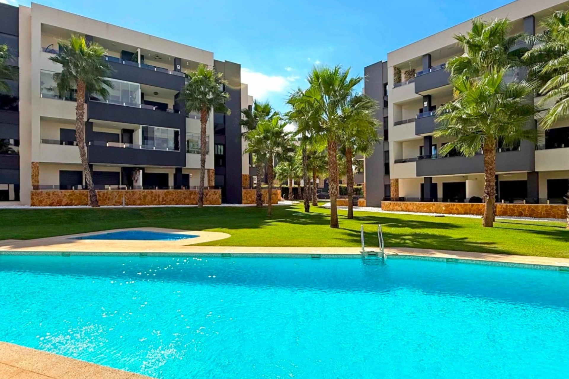 Resale - Apartment  - Orihuela Costa - Los Altos