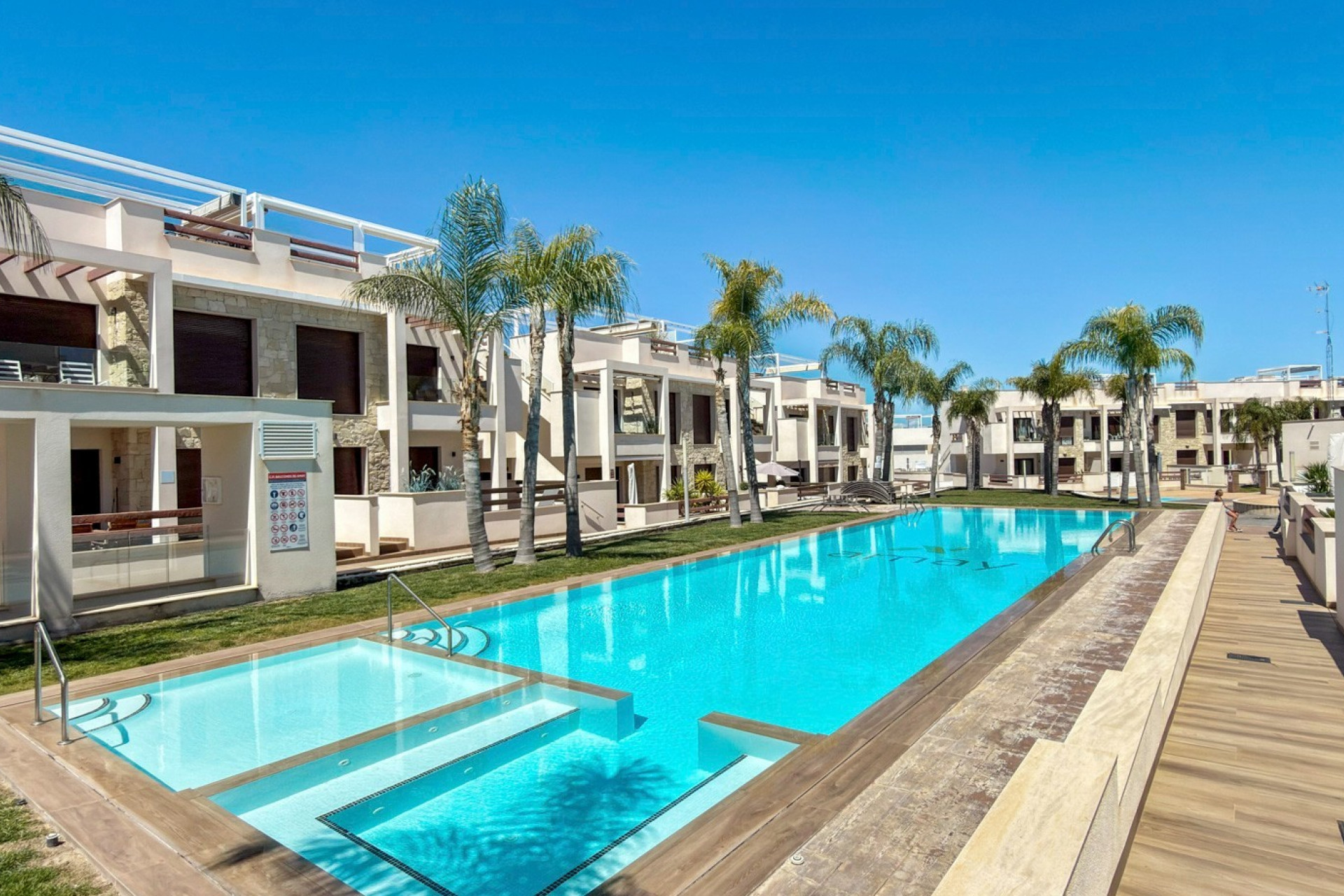 Resale - Apartment  - Orihuela Costa - Los Balcones