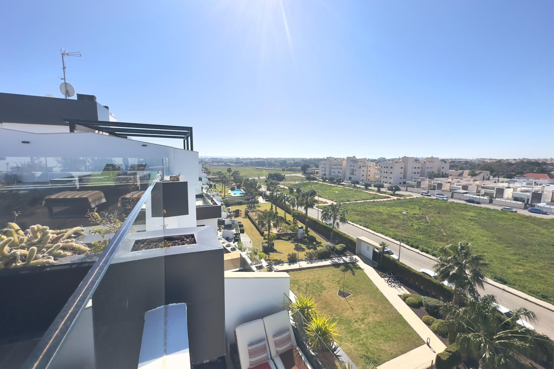 Resale - Apartment  - Orihuela Costa - Los Dolses