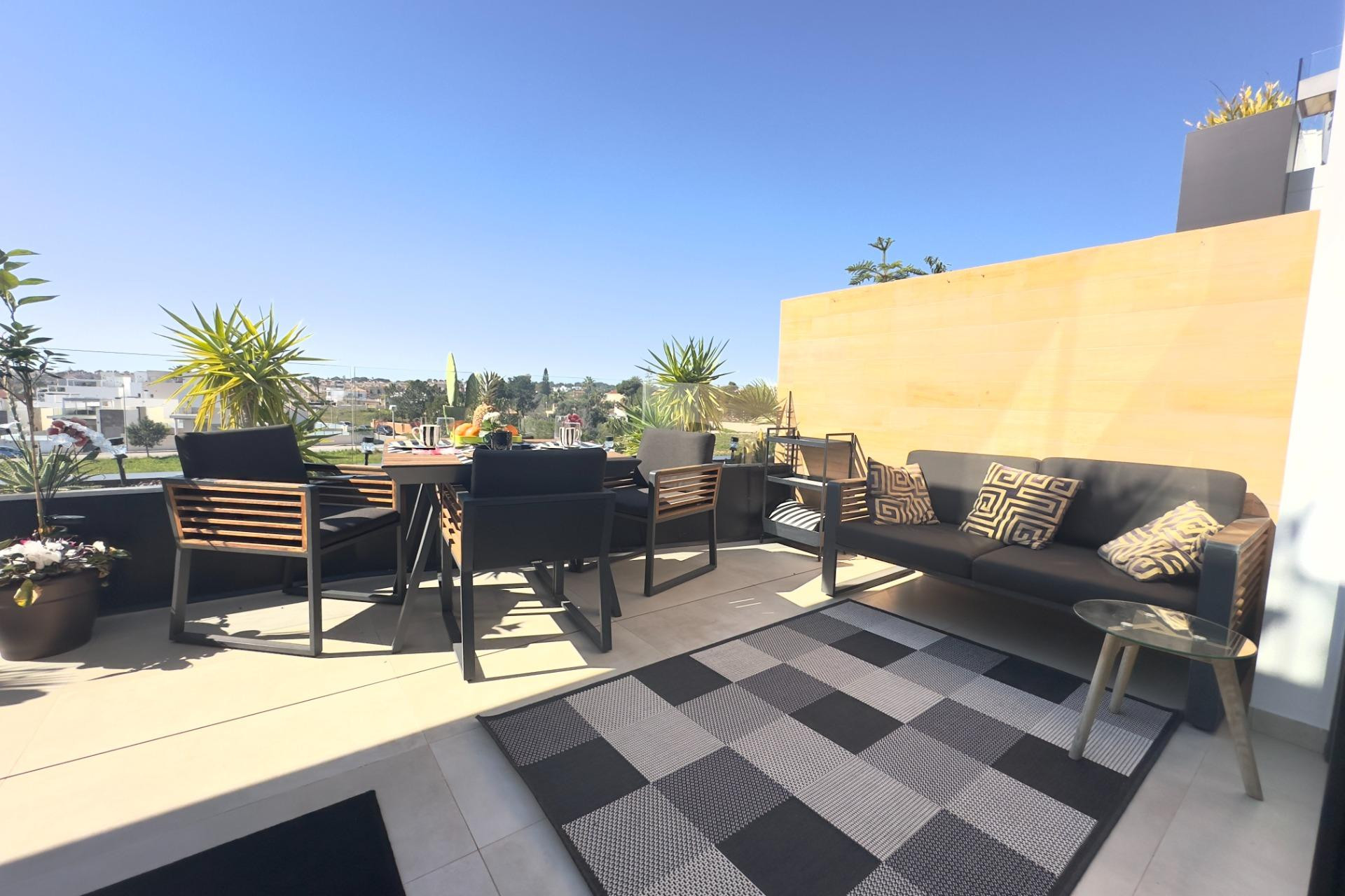 Resale - Apartment  - Orihuela Costa - Los Dolses