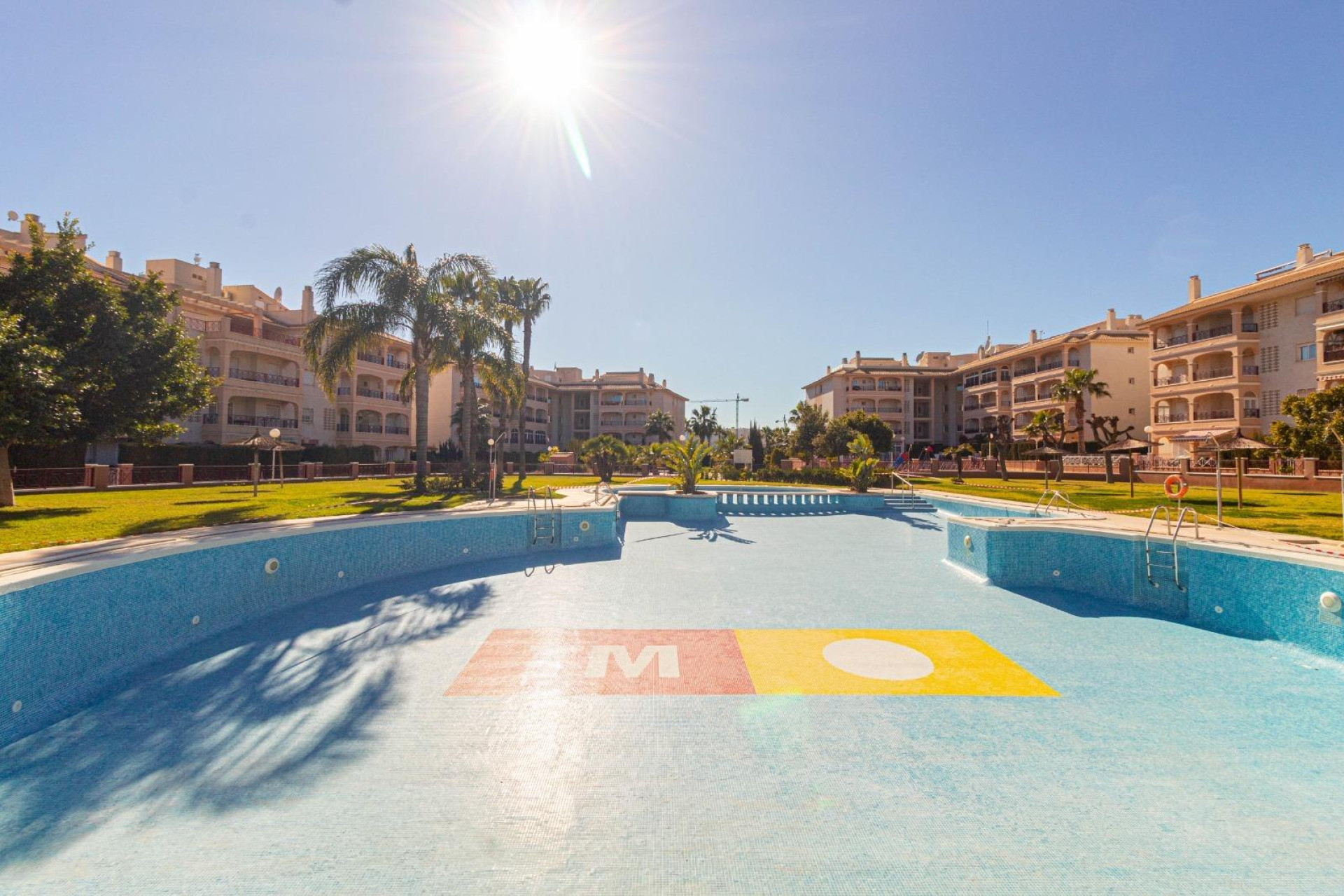 Resale - Apartment  - Orihuela Costa - Los Dolses