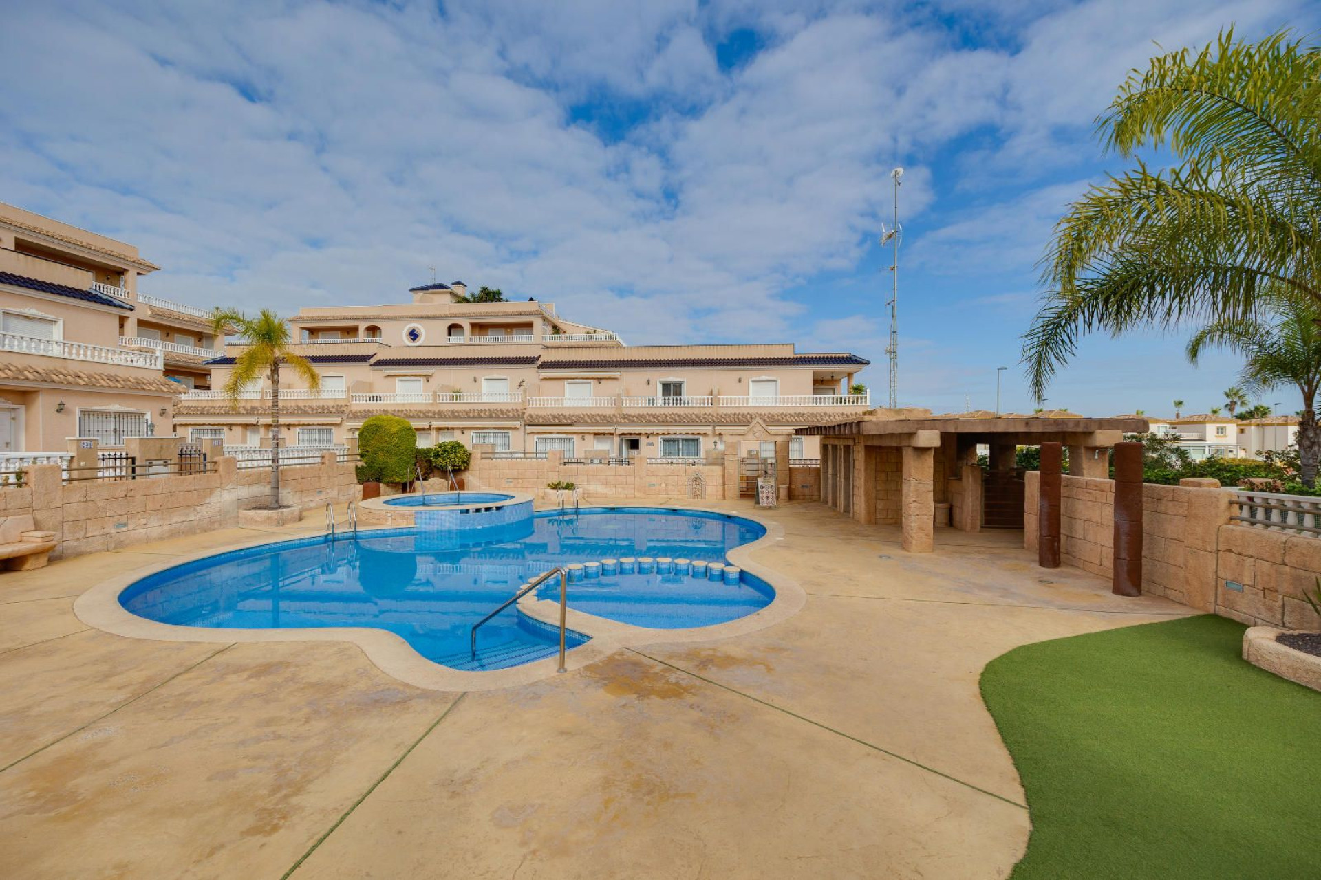 Resale - Apartment  - Orihuela Costa - Los dolses