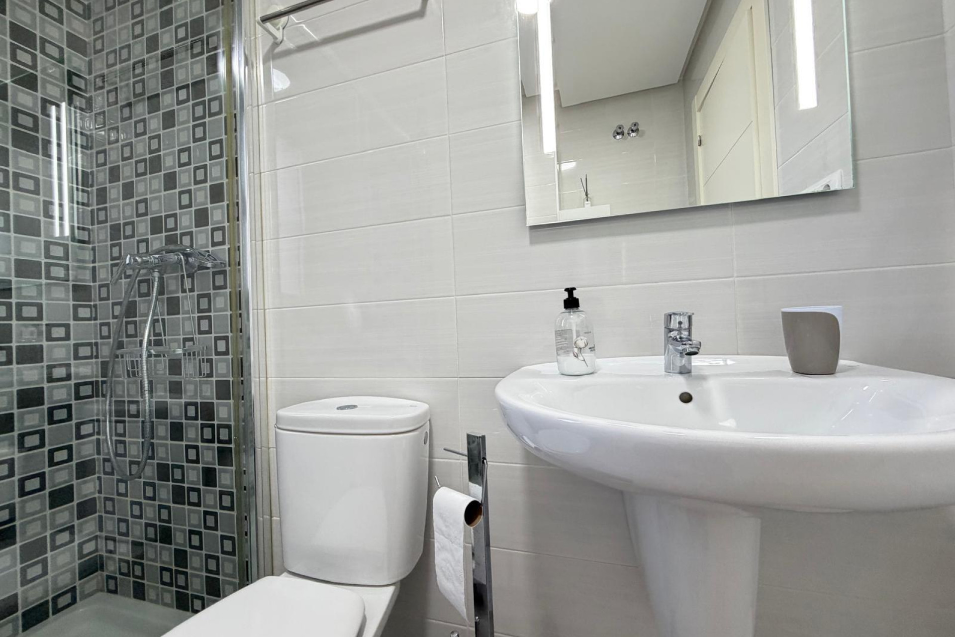 Resale - Apartment  - Orihuela Costa - Los Dolses