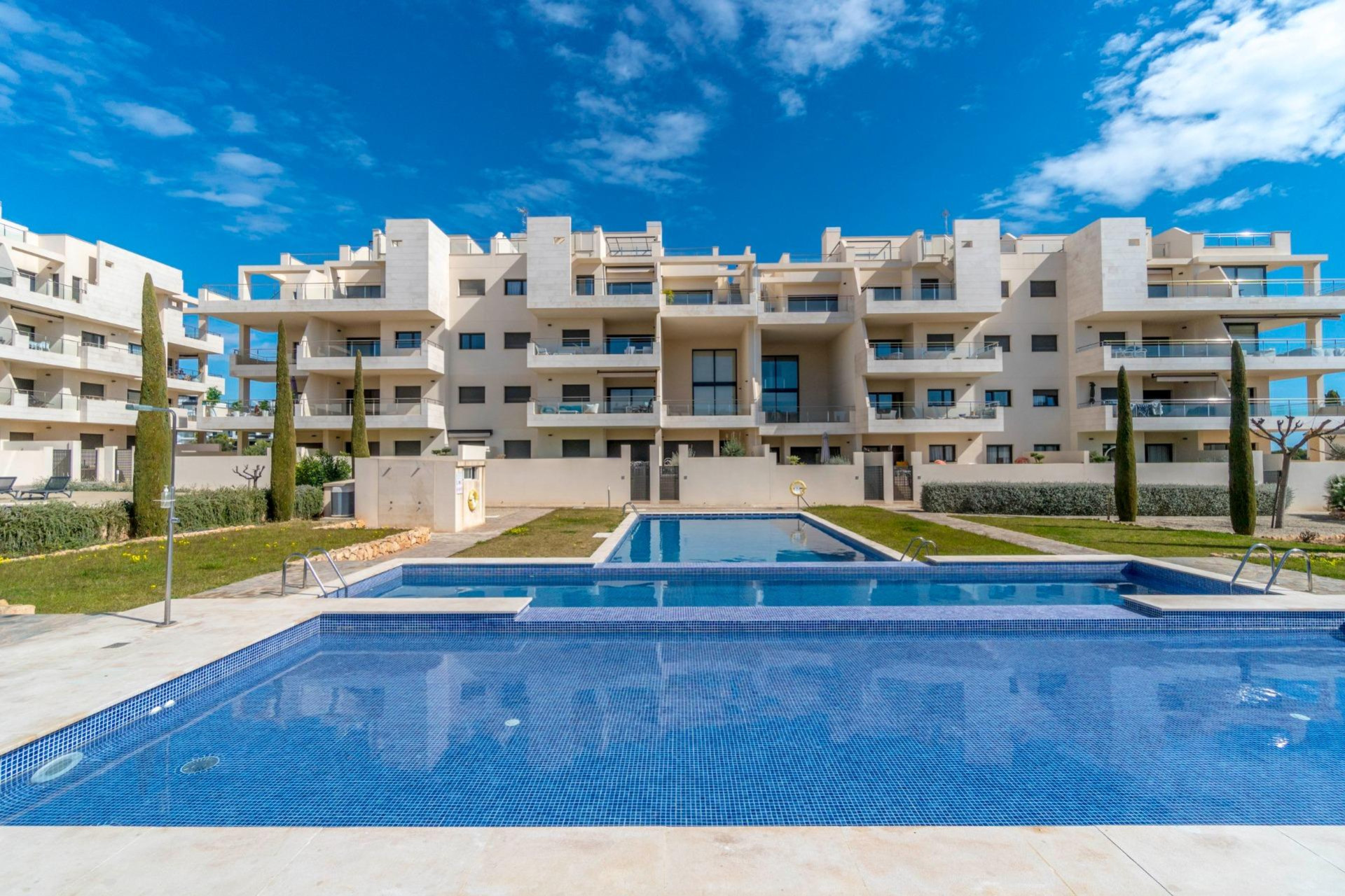 Resale - Apartment  - Orihuela Costa - Montezenia