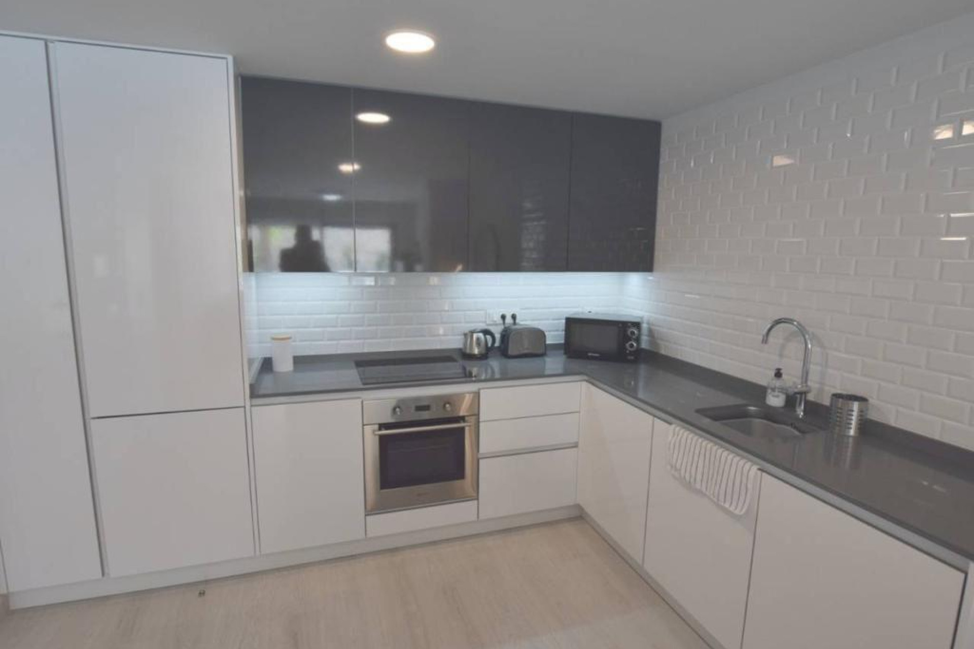 Resale - Apartment  - Orihuela Costa - PAU 8