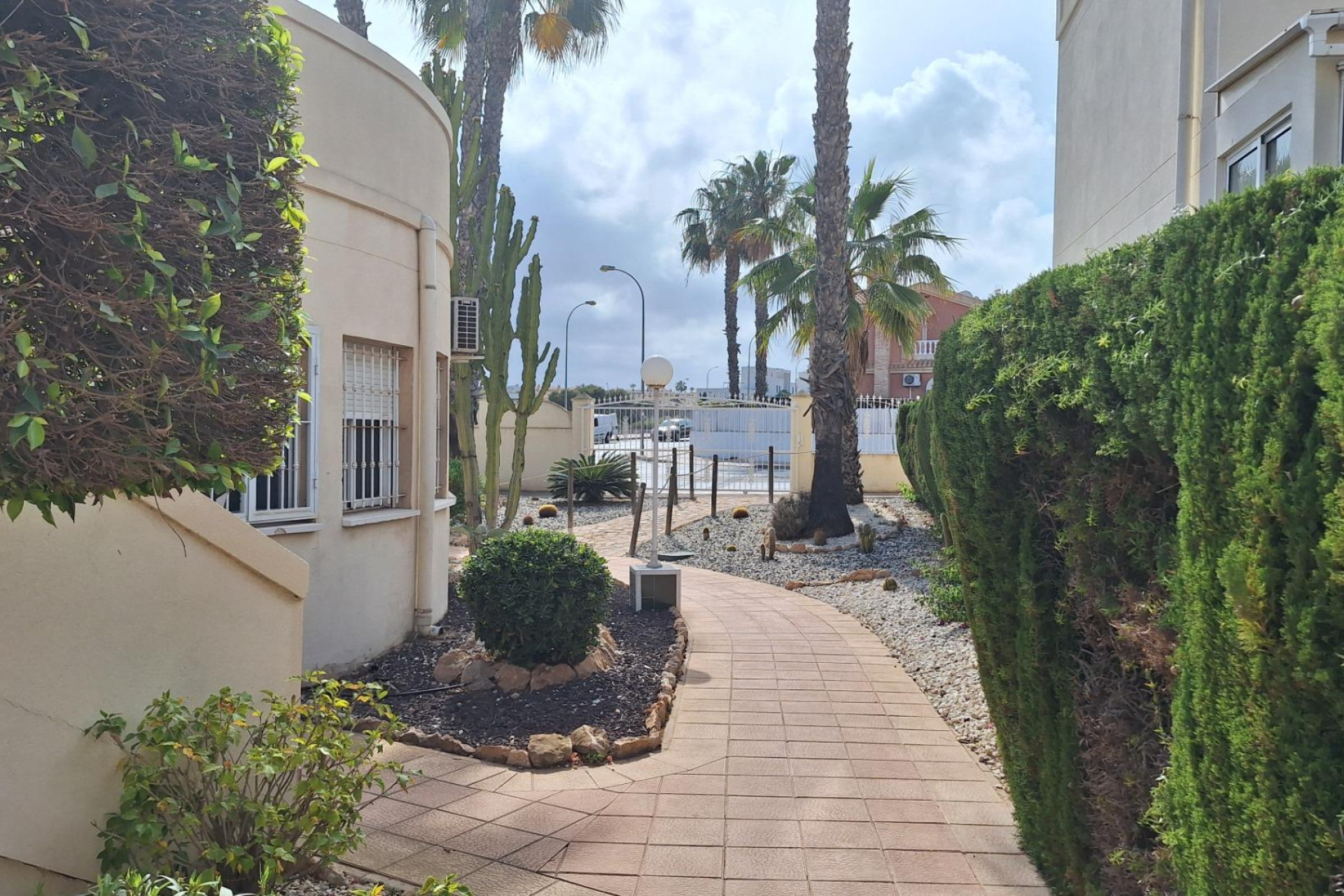 Resale - Apartment  - Orihuela Costa - Playa Flamenca Norte